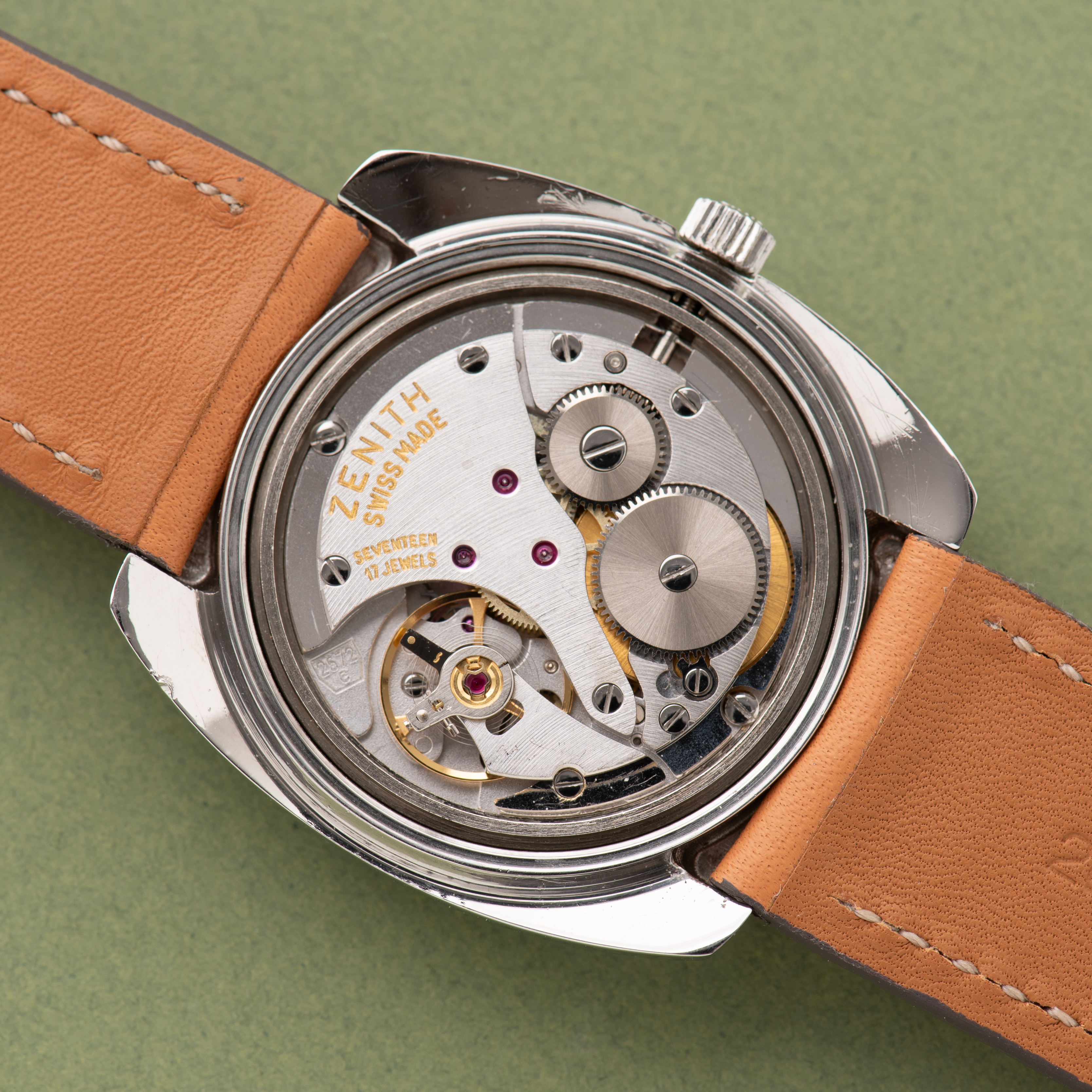 Zicht op Zenith Surf Dress Watch Centre Tweede Ref 01.1300.365