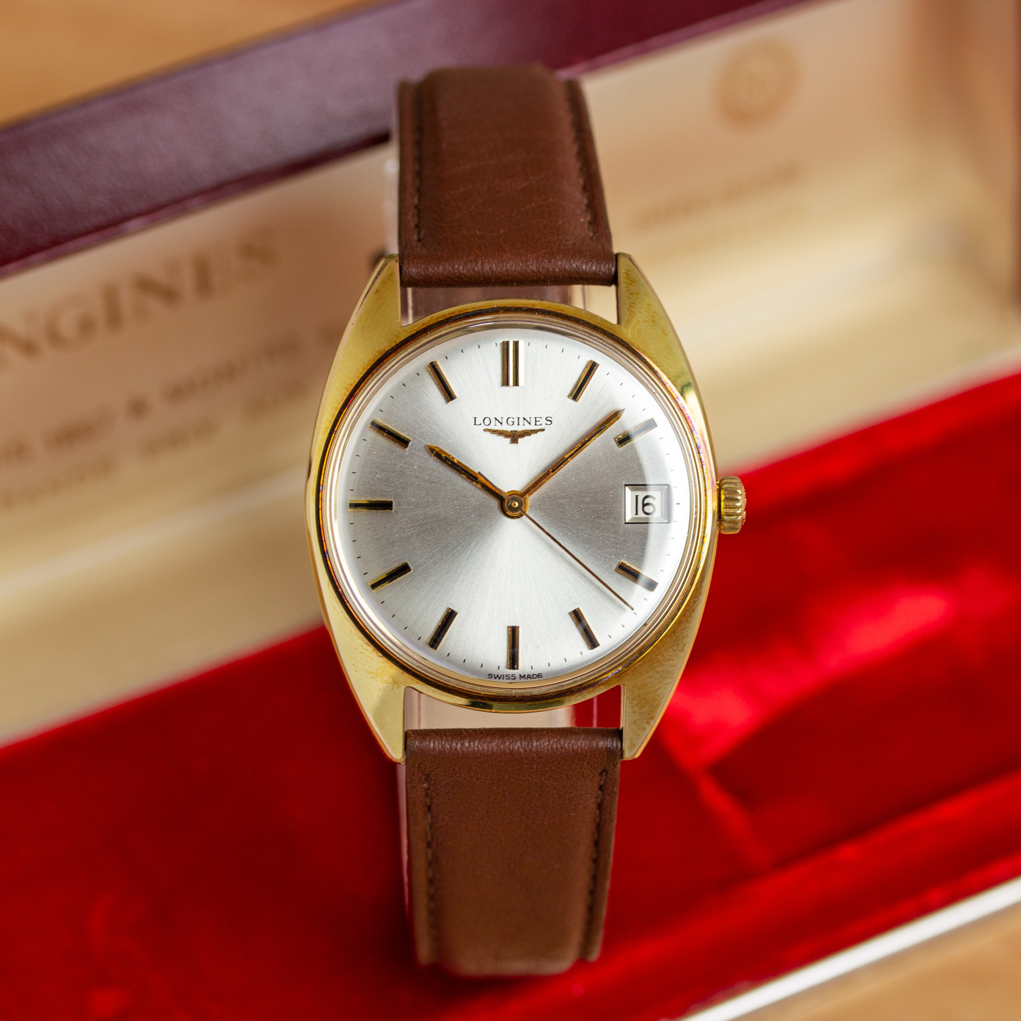 Zicht op Longines mécanique cal 286 Swiss Made Réf 7913