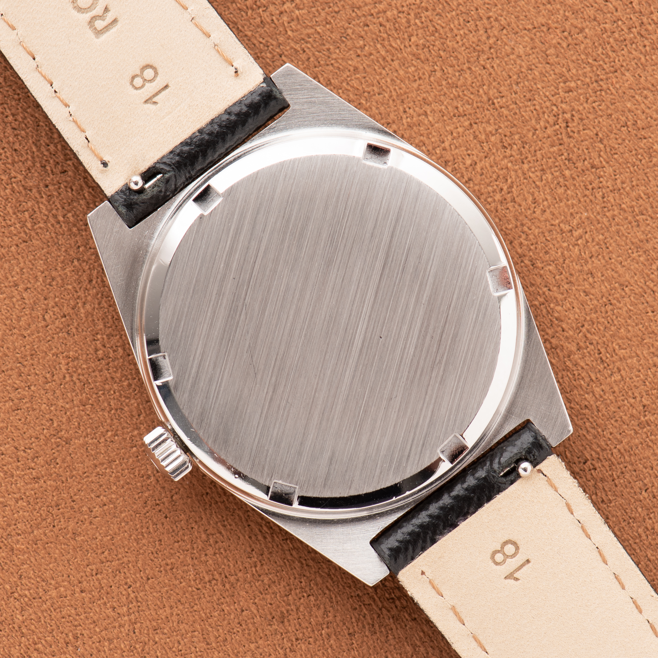 View of Omega Genève Date Silver Dial Réf 136.0049 from 1972