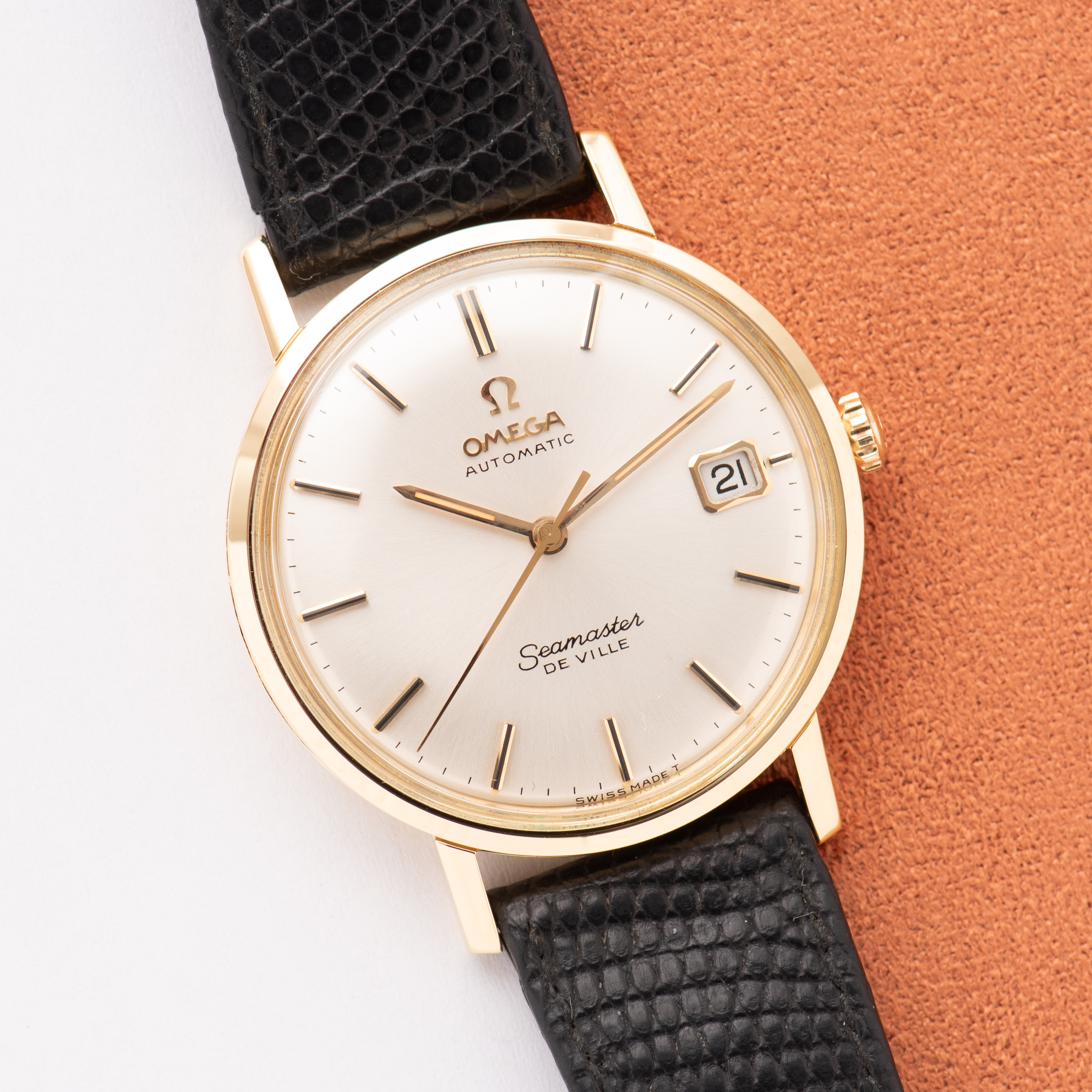 Vue de Omega Automatic Seamaster De Ville Gold 18k 0,750 réf 166.020 from 1965
