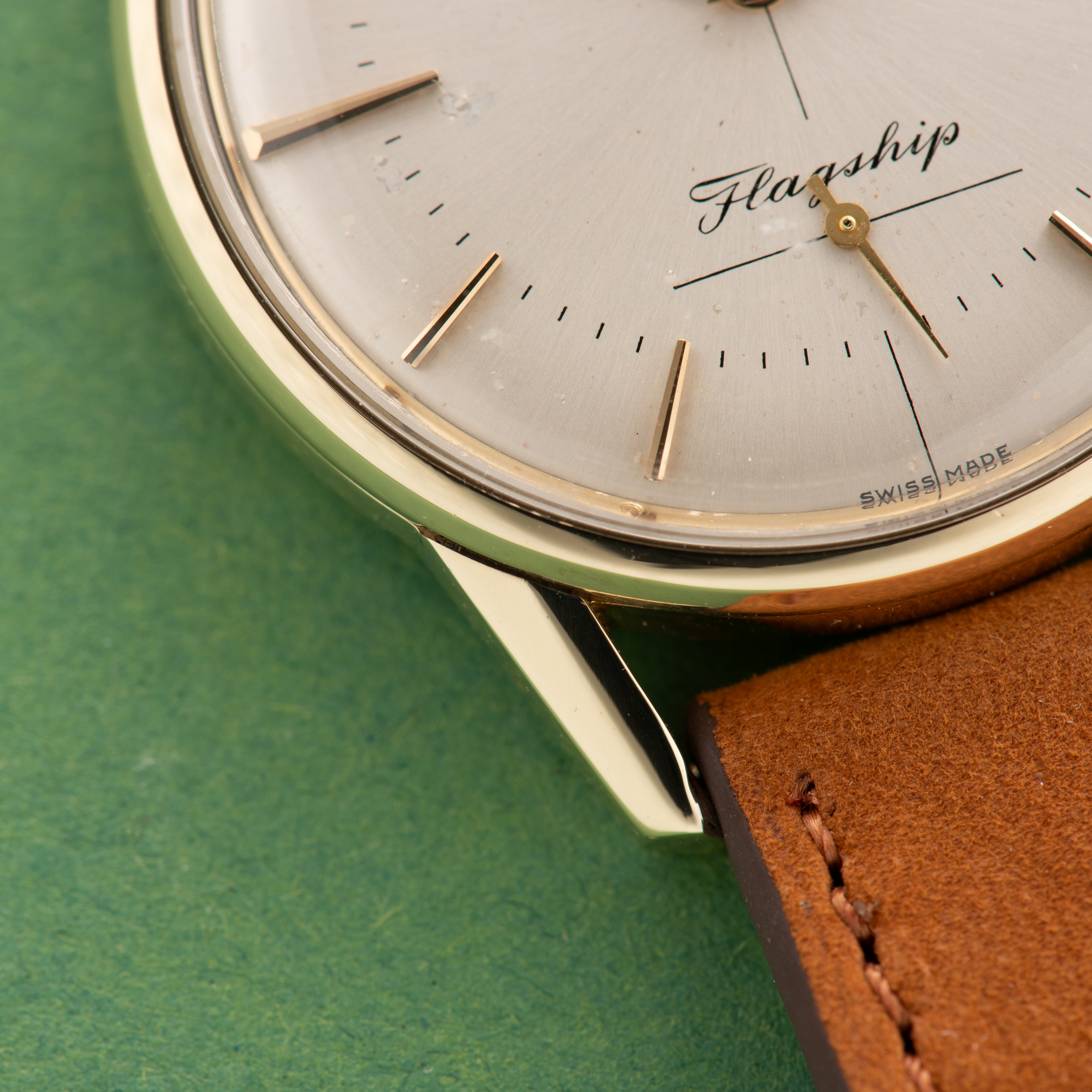 View of Flagship Dress Longines Ref 302 cal 30L