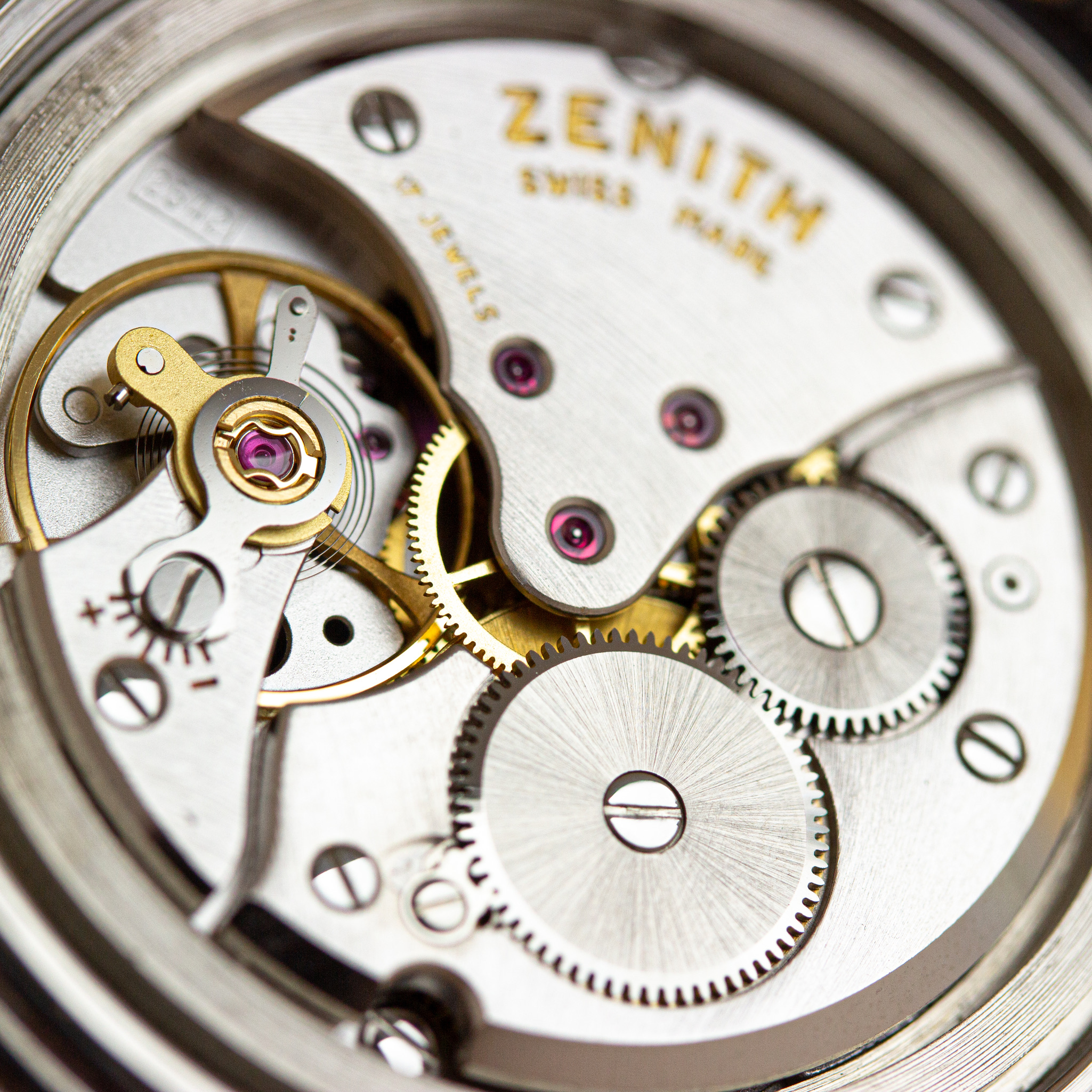 View of Zenith sporto réf 1201 4 SP cal 2542