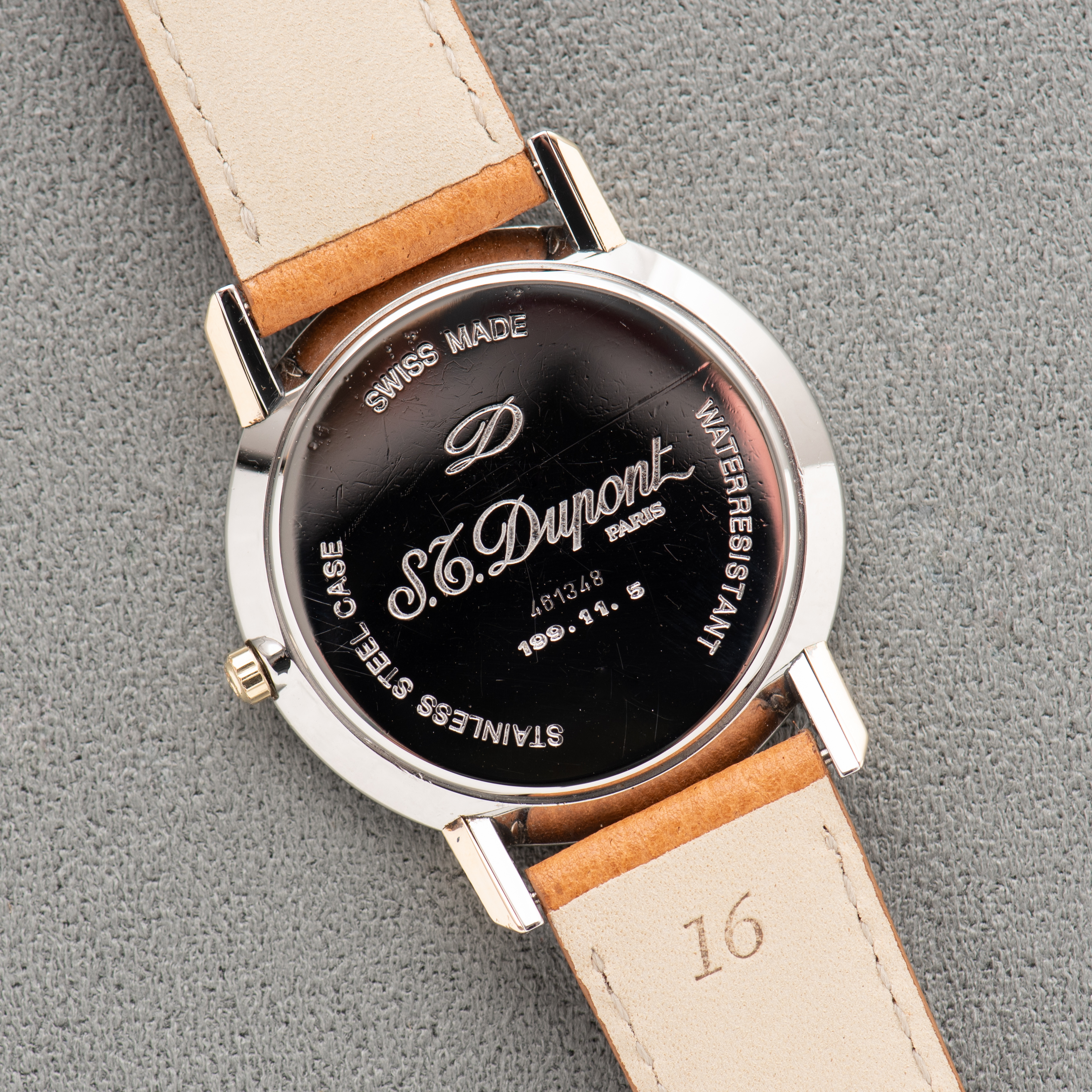 Zicht op ST Dupont Paris Quartz Gold/steel ref 199.11.5 vanaf 1990