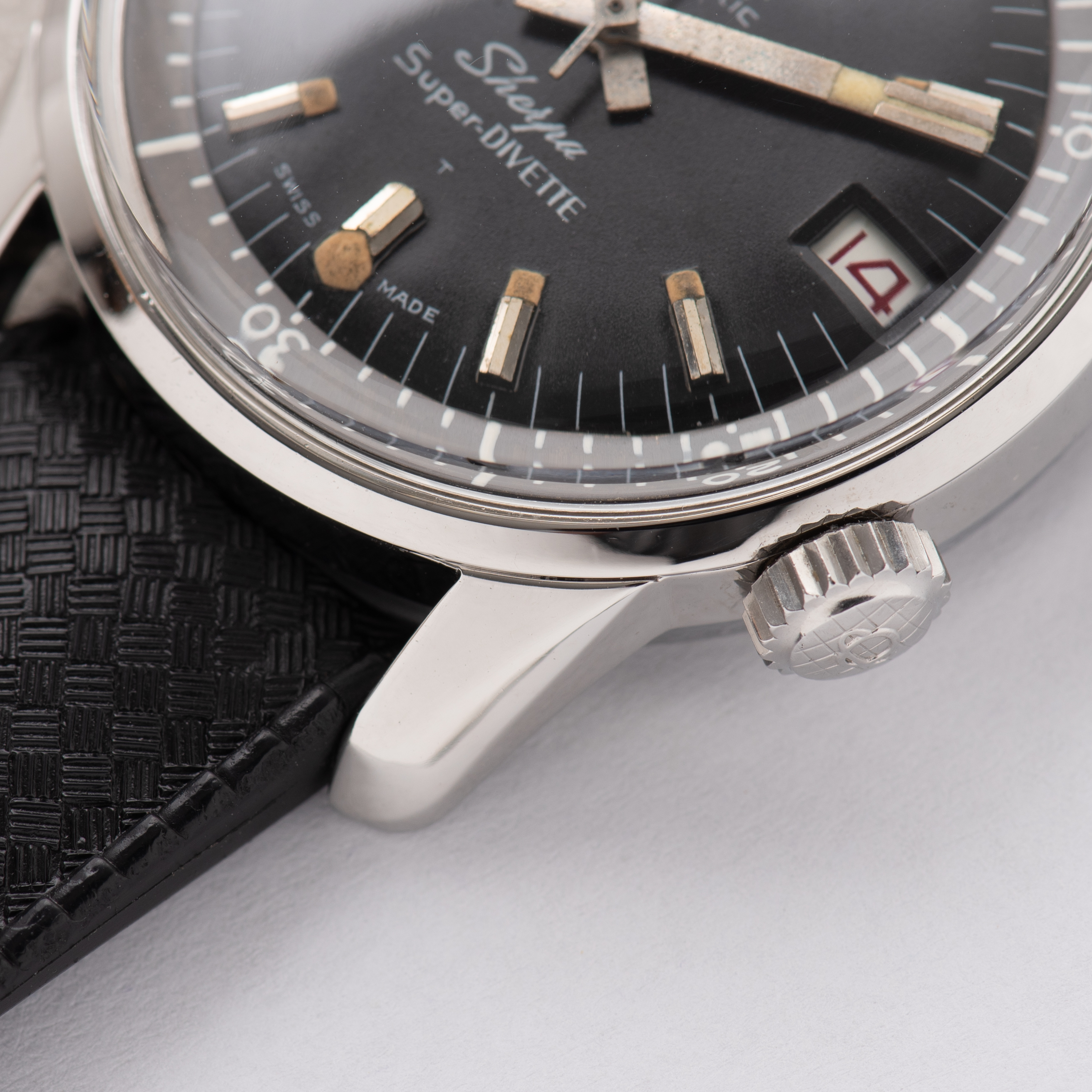 Vue de Enicar Automatic Sherpa Super-Divette réf 125.004 from 1965