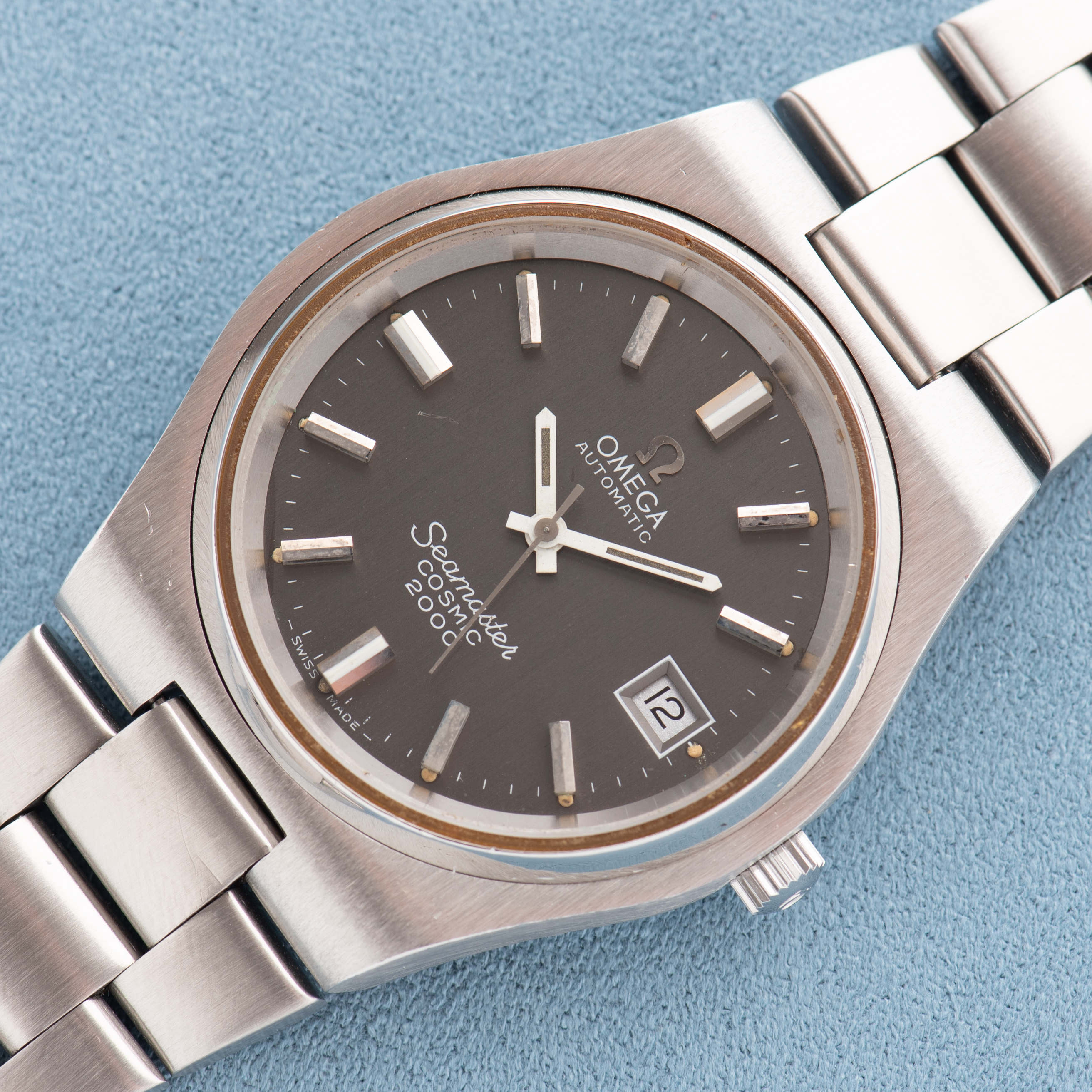 Zicht op Omega Automatic Seamaster Cosmic 2000 Grey dial Réf 166.135 from 1973