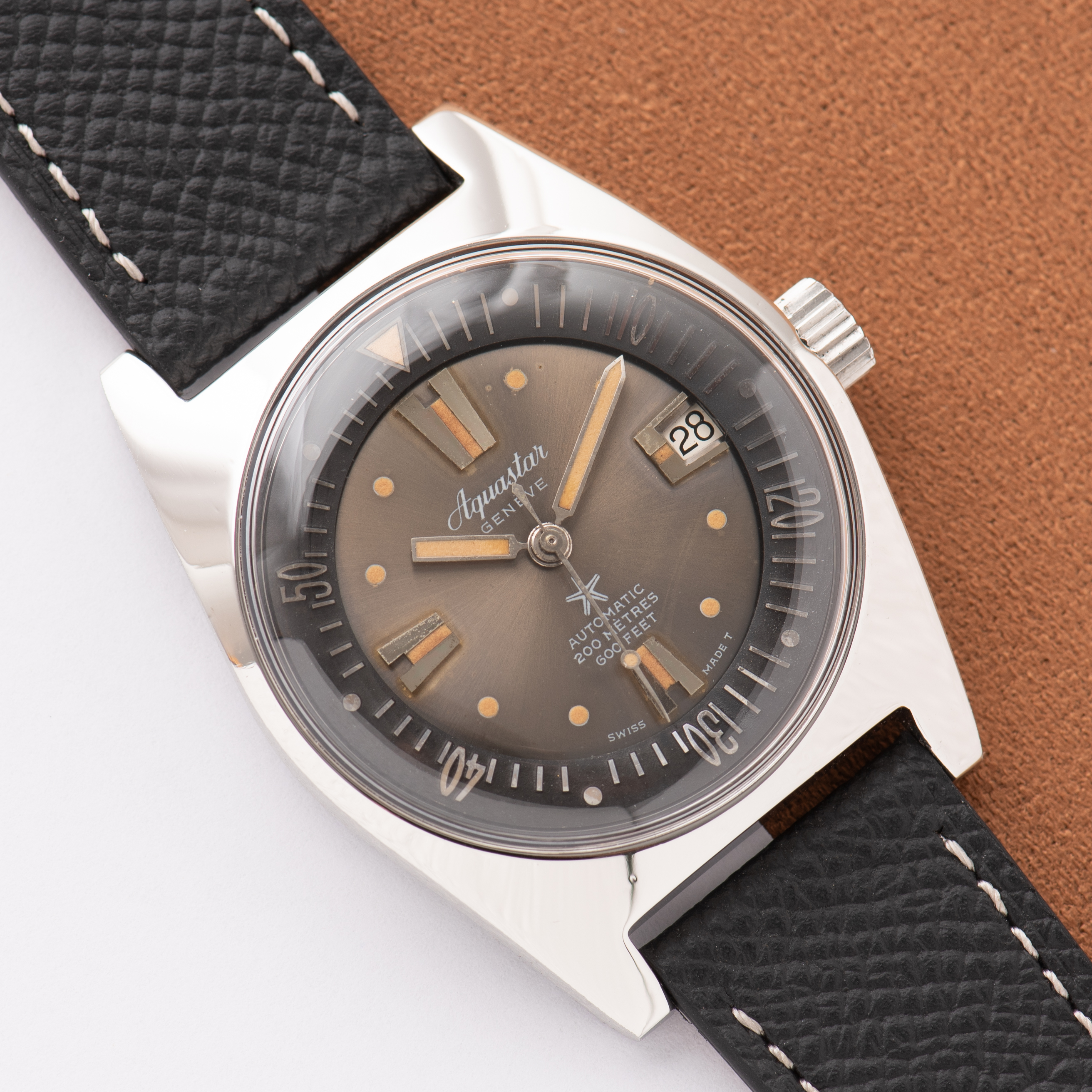 Zicht op Aquastar Geneva Automatic 200 meter 600 FEET