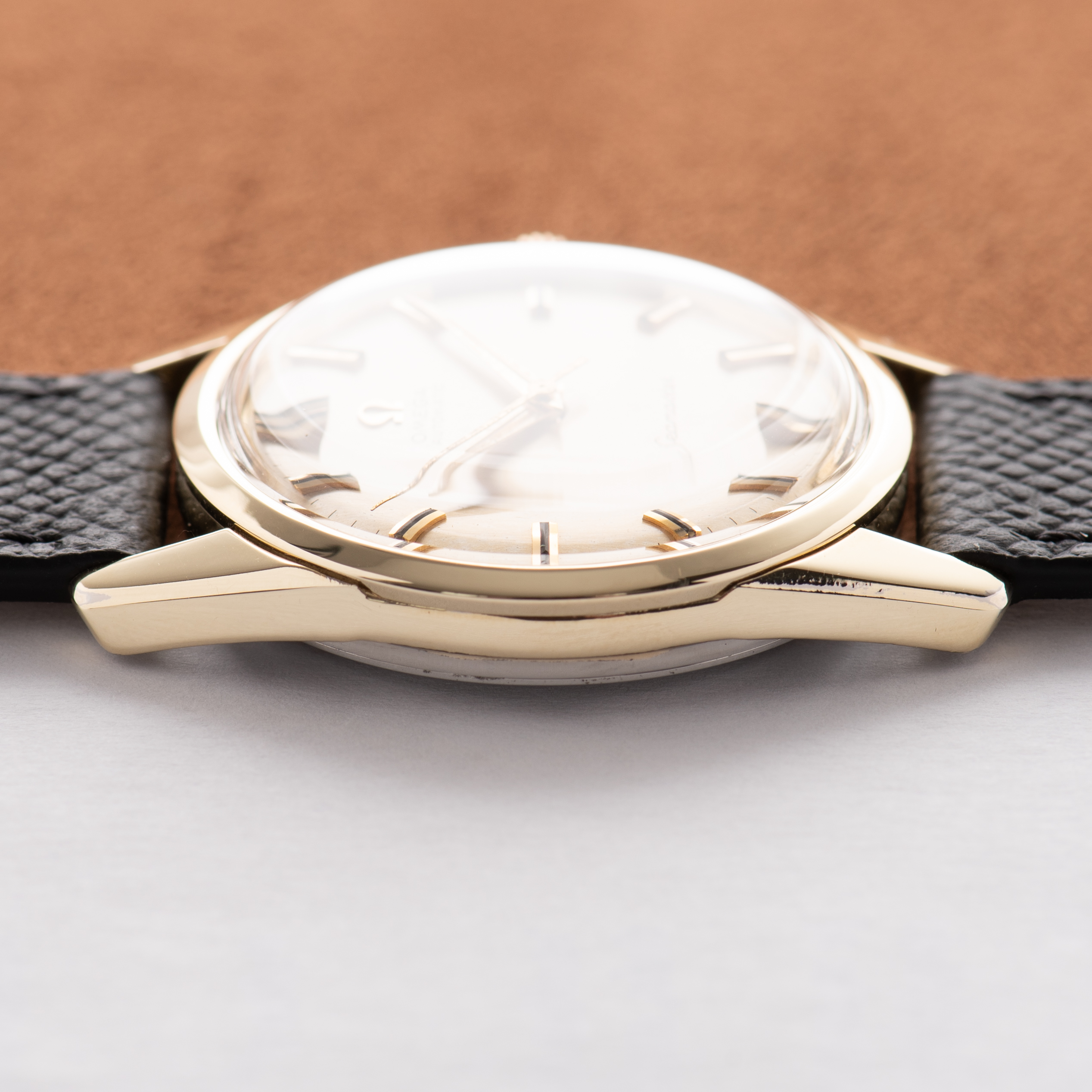 Vue de Omega Automatic Seamaster réf 14700.4 SC from 1961