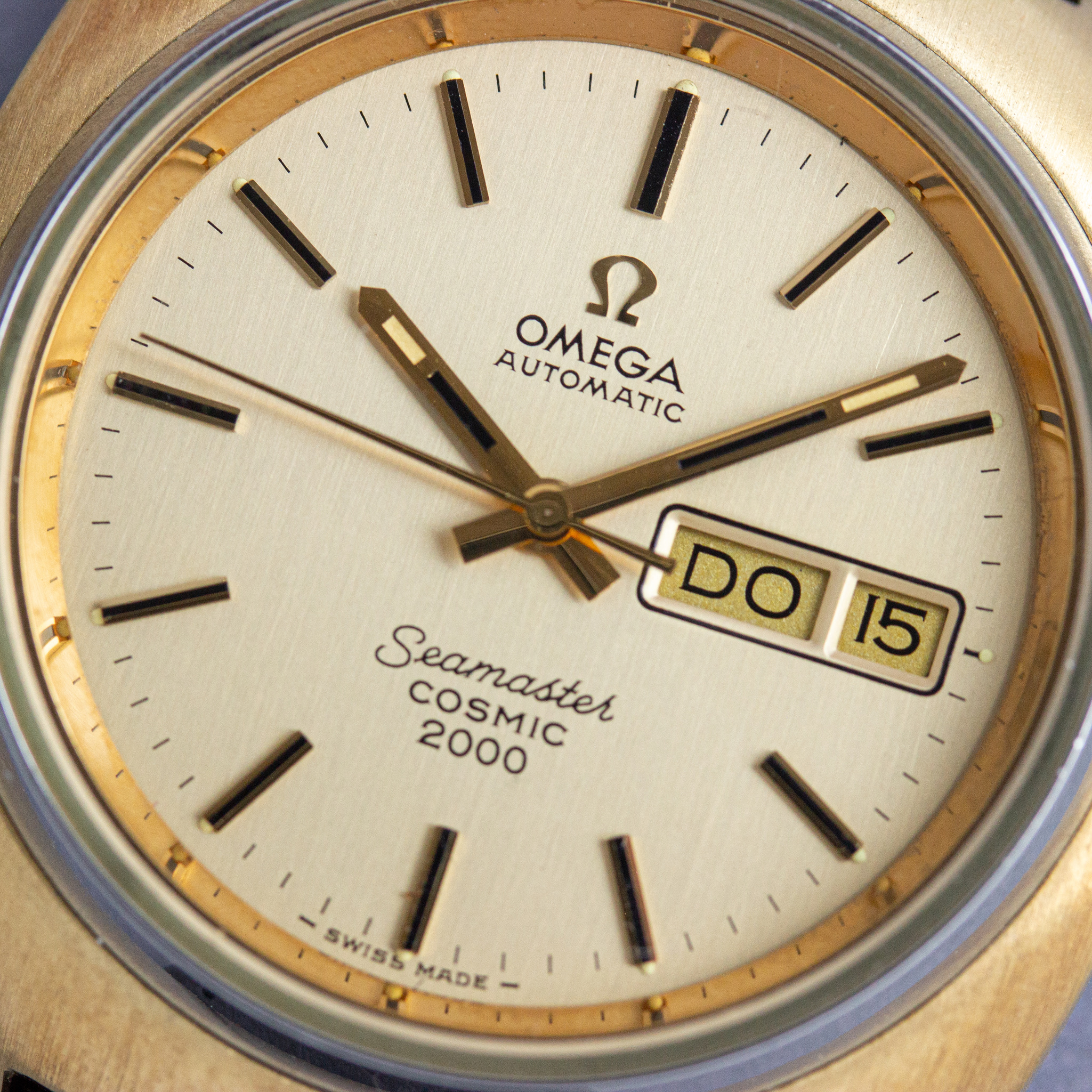 Zicht op Omega Automatic Seamaster Cosmic 2000 New Old Stock Réf 166.133