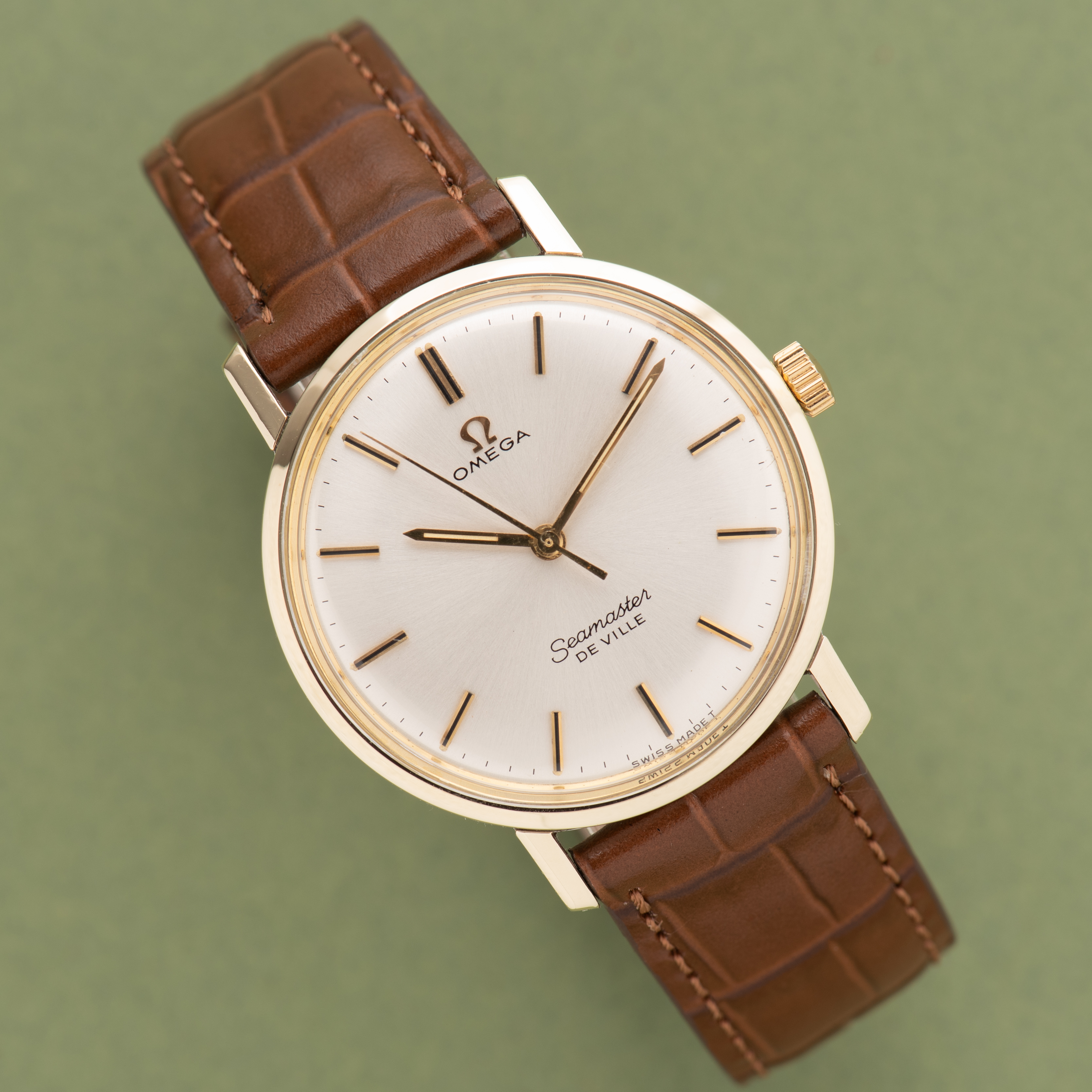 Zicht op Omega Seamaster De Ville Datum Goud/Staal Ref 135.020 vanaf 1965