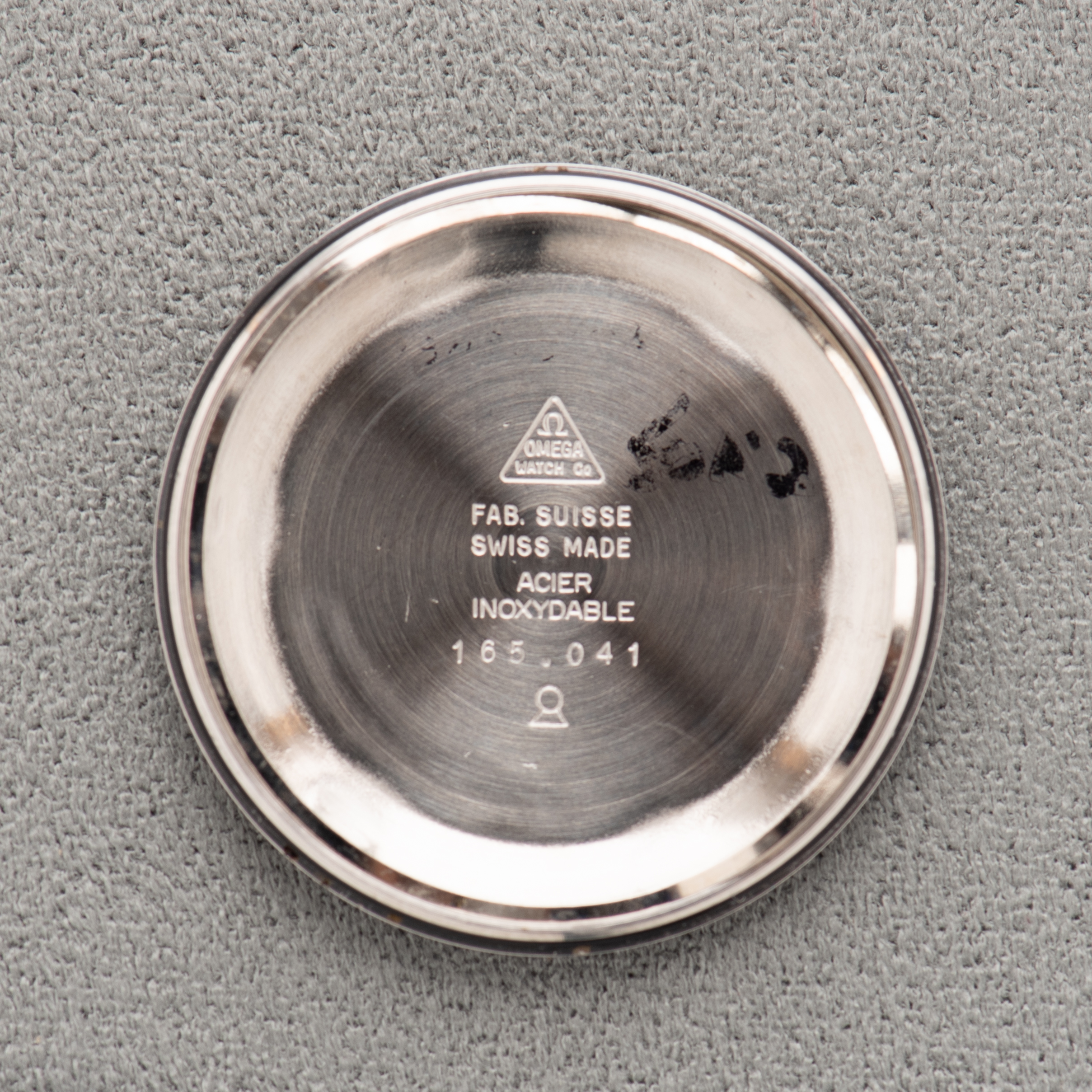 Vue de Omega Genève Automatic Silver Dial – Réf. 165.041 – 1968