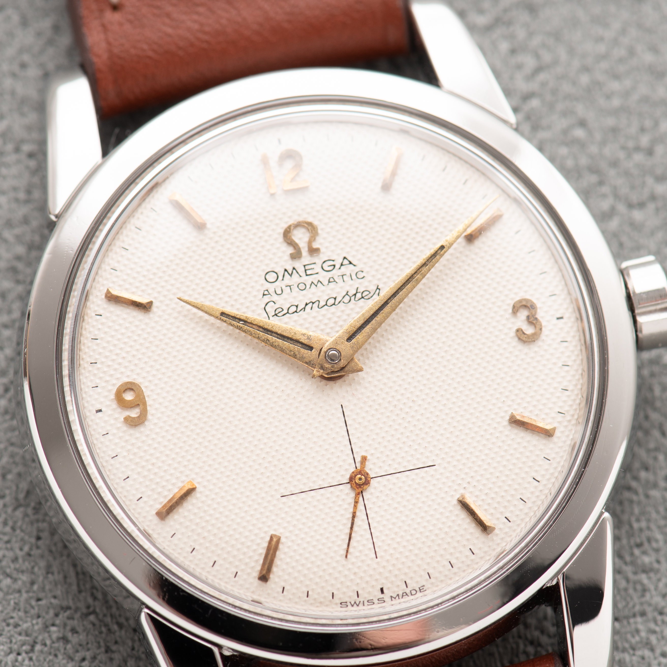 Zicht op Omega Automatic Seamaster HoneyComb Dial réf 2846 2 SC 2848 cal 491 from 1954
