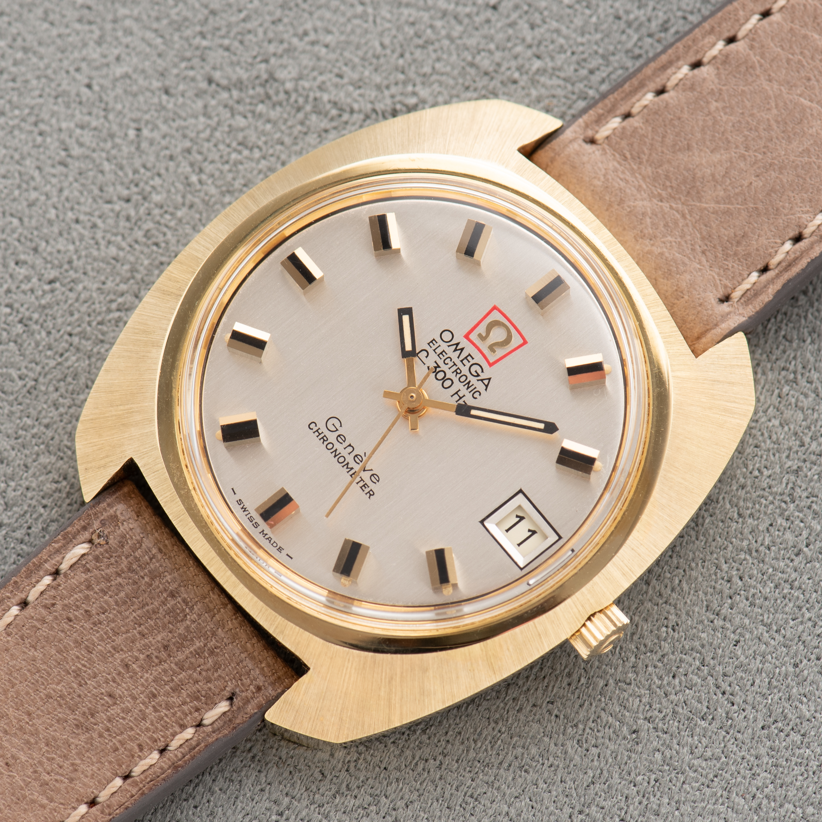 Vue de Omega Electronic F300 Hz Genève Chronometer Silver Dial Réf 198.030 from 1972