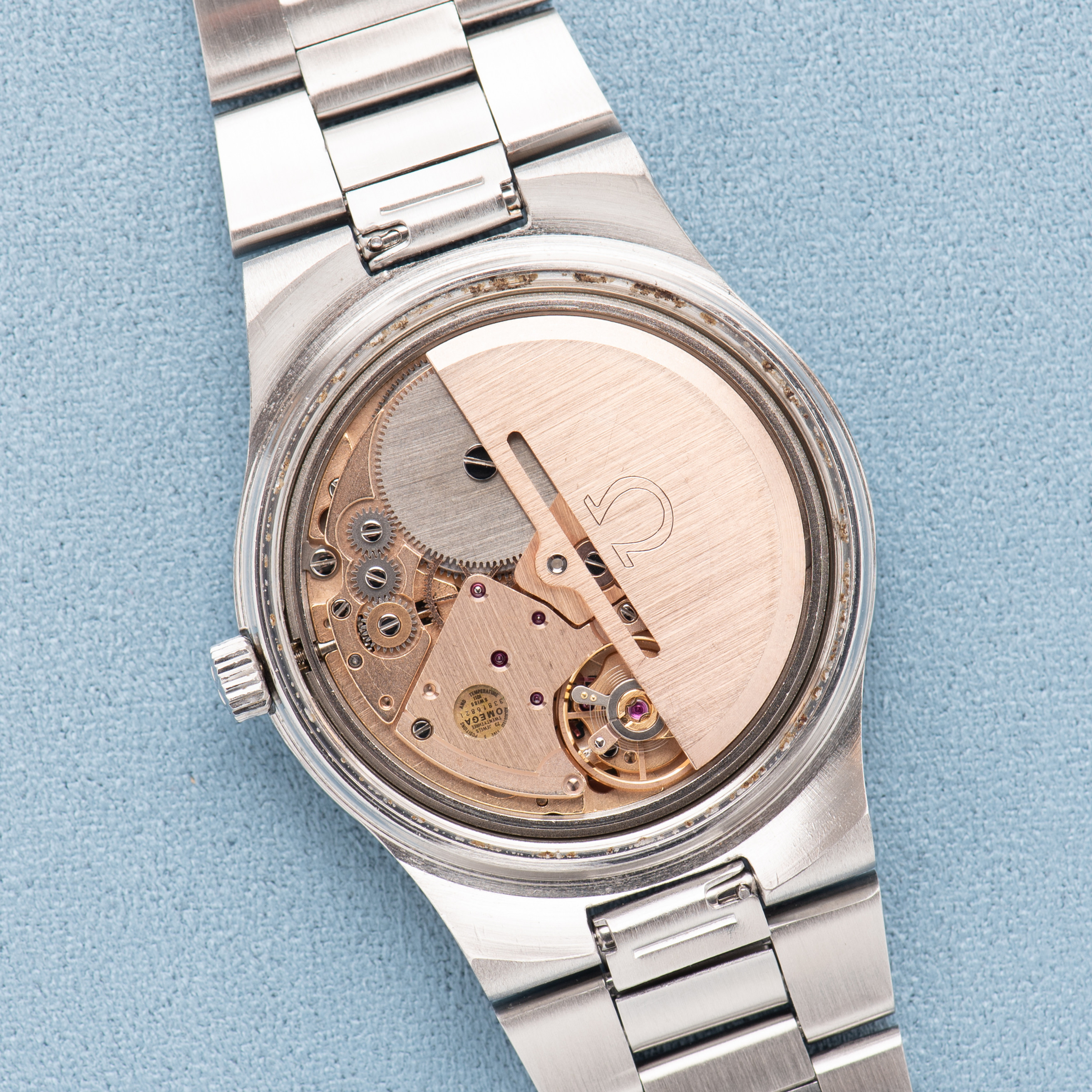 Vue de Omega Genève Automatic Blue Dial — Réf. 166.0173 — 1971