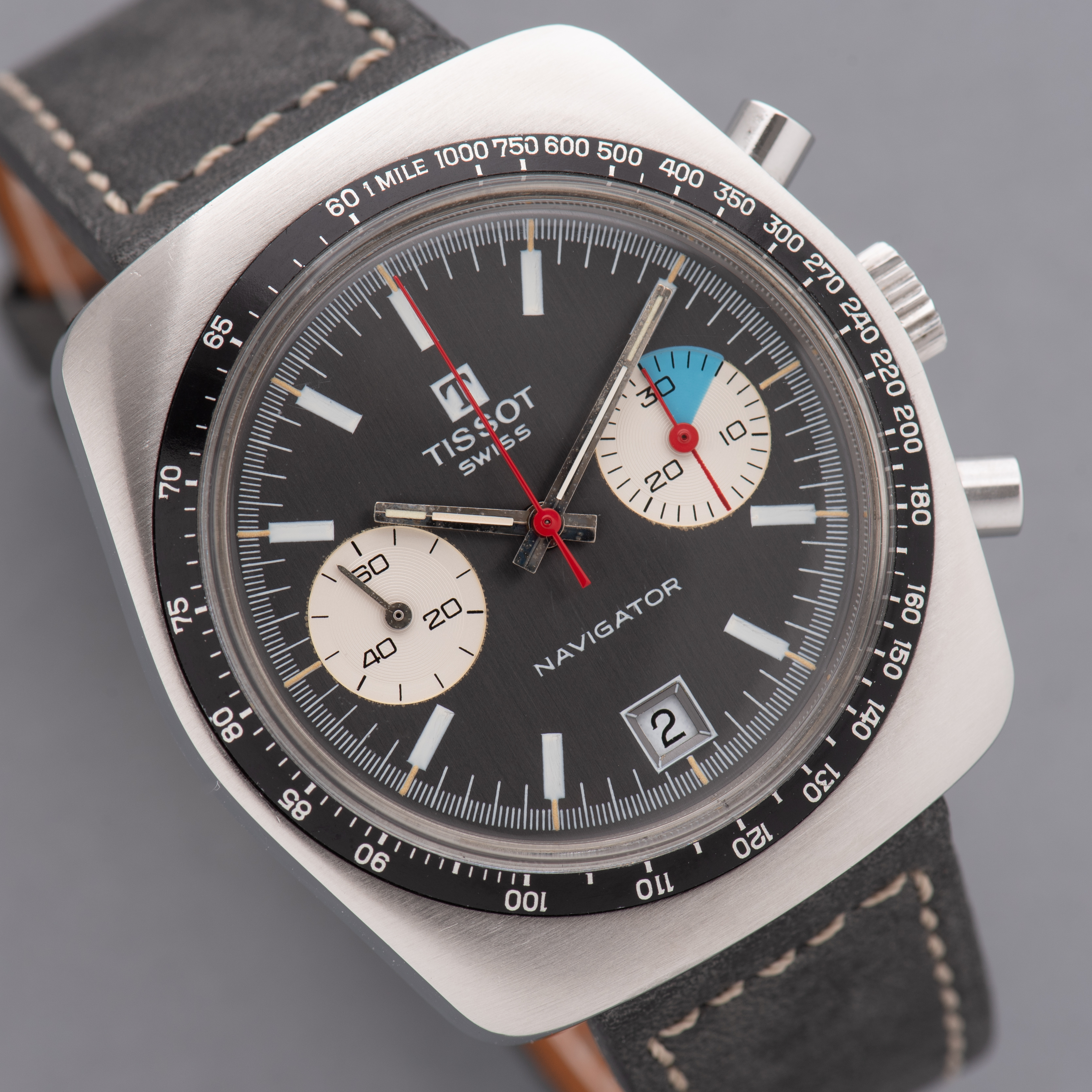 View of Tissot Swiss Navigator ref 40582 Valjoux 7734