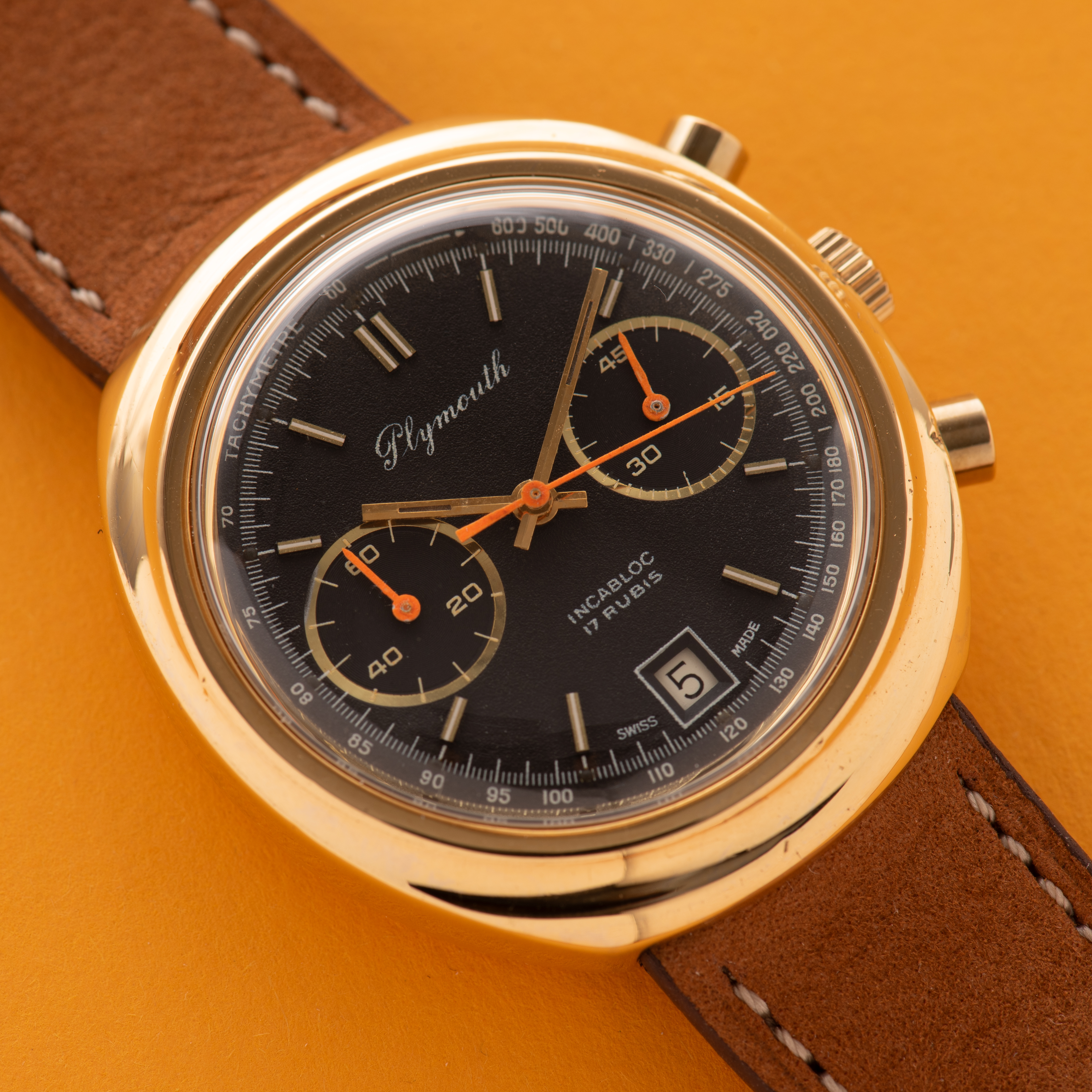 Vue de Plymouth Chronographe incabloc 17rubis valjoux 7734