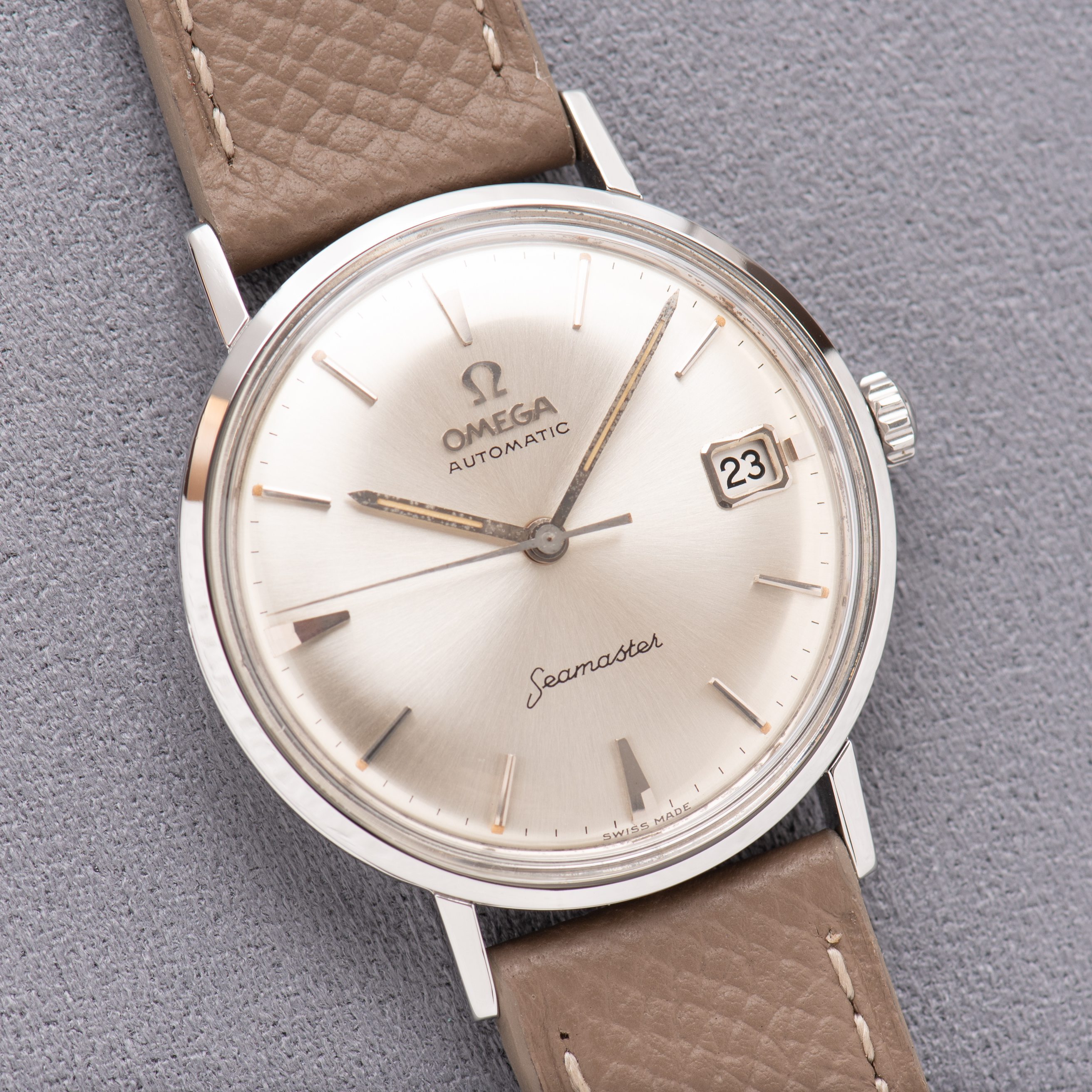 Vue de Omega Seamaster ‘Pre De Ville’ Silver Dial Automatic Réf 14770-1SC from 1961