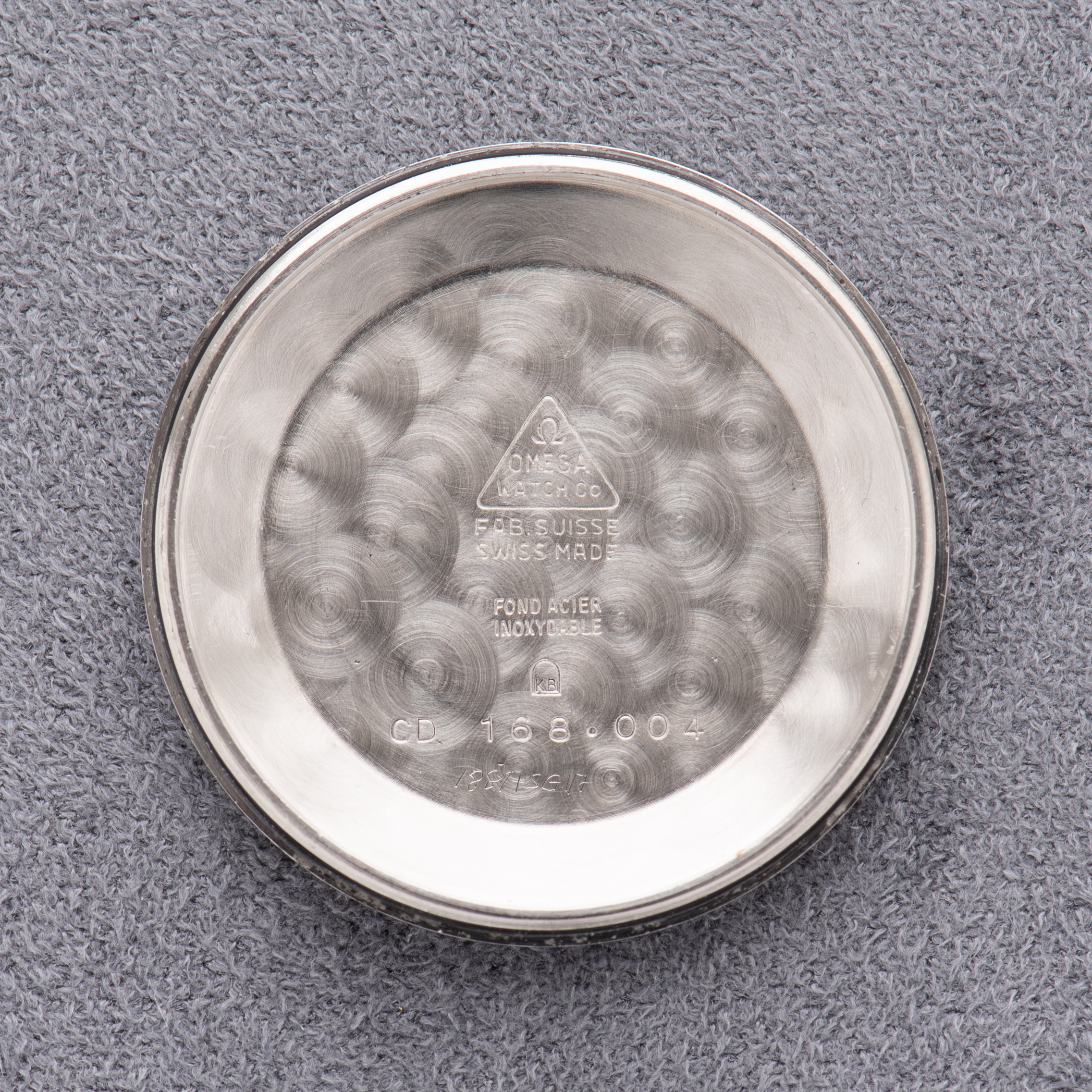Zicht op Omega Automatic Chronometer Officially Certified Constellation réf 168.004