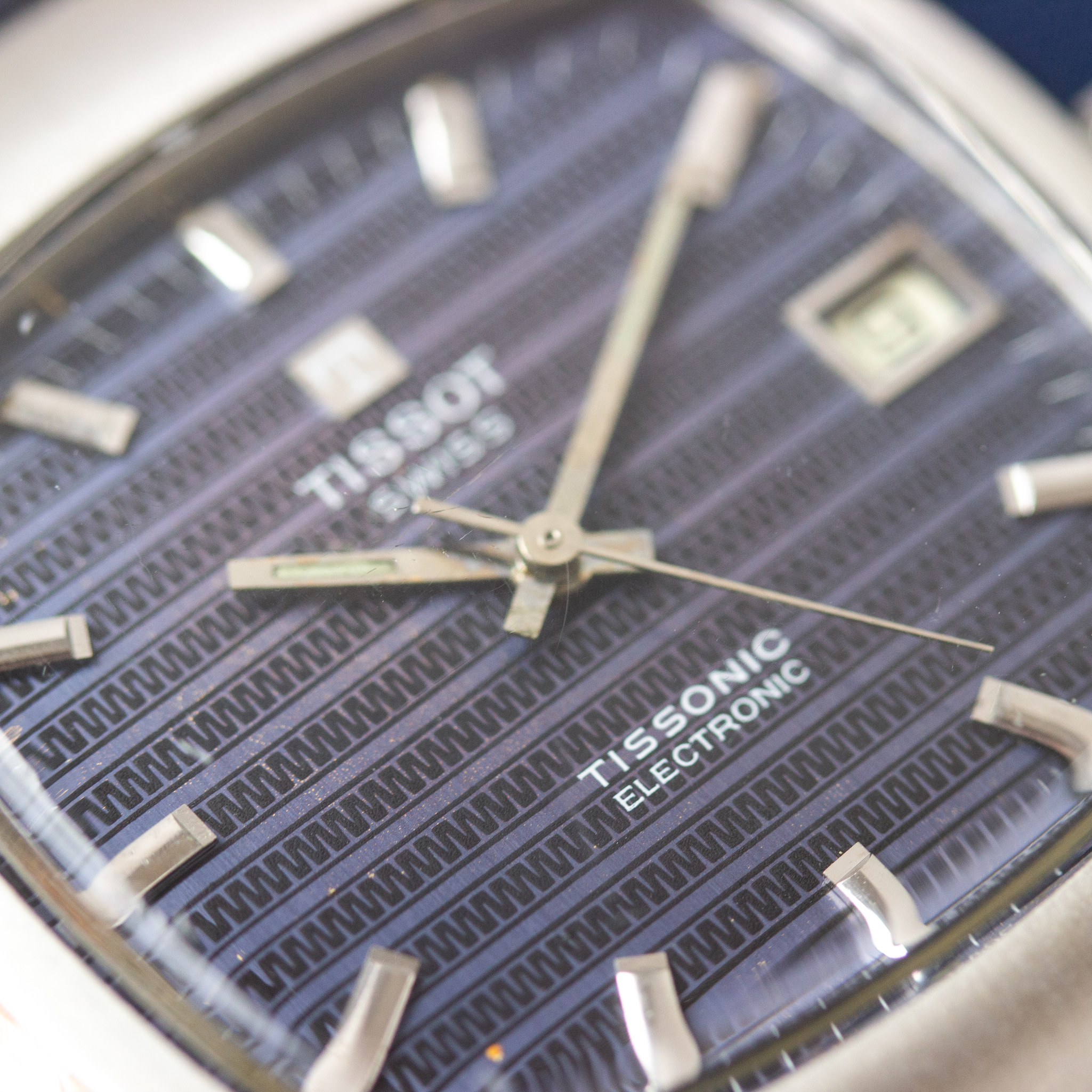 Zicht op Tissot Swiss Tissonic Electronic Cal 2010