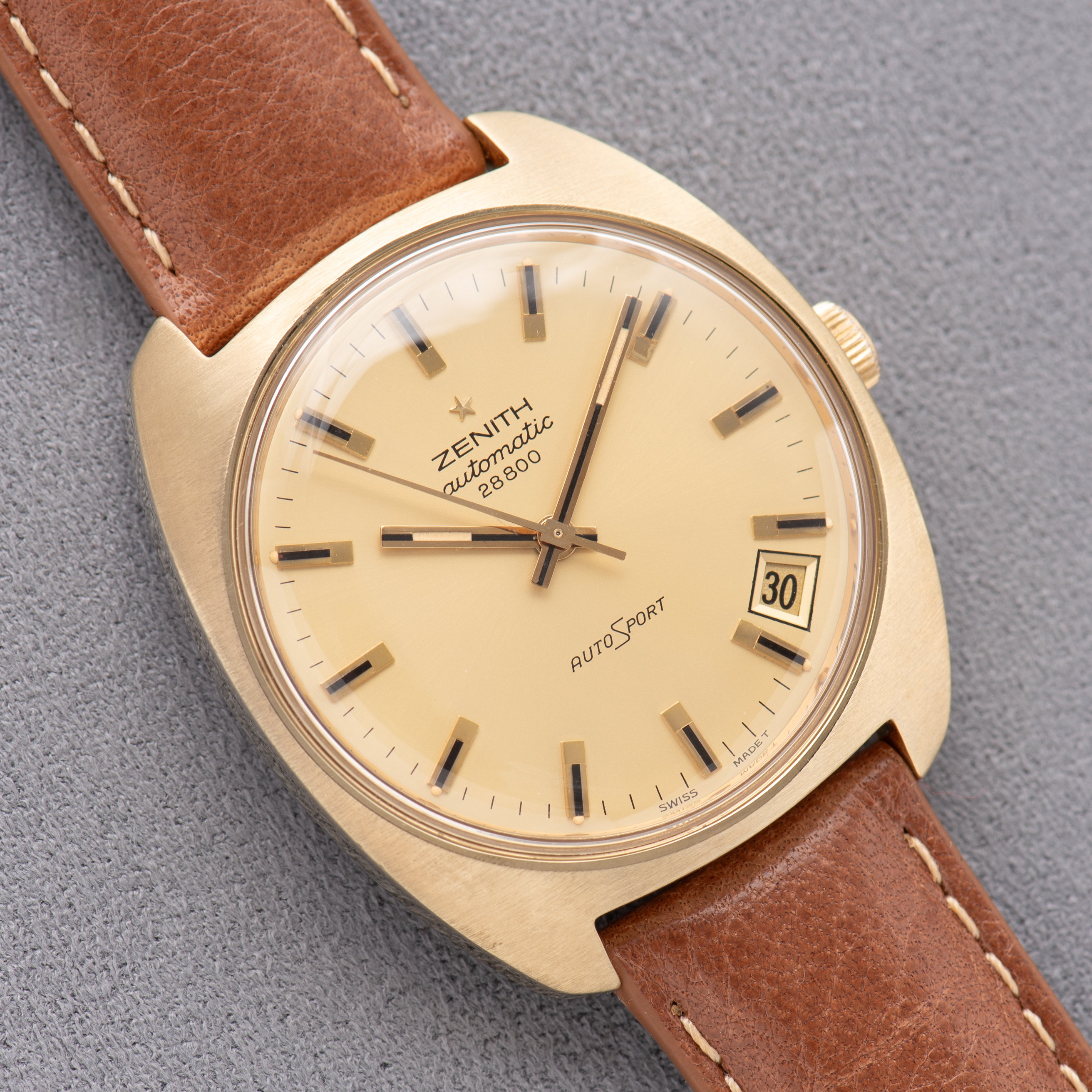 Vue de Zenith Automatic 28800 AutoSport réf 20-1290-290 cal 2562PC