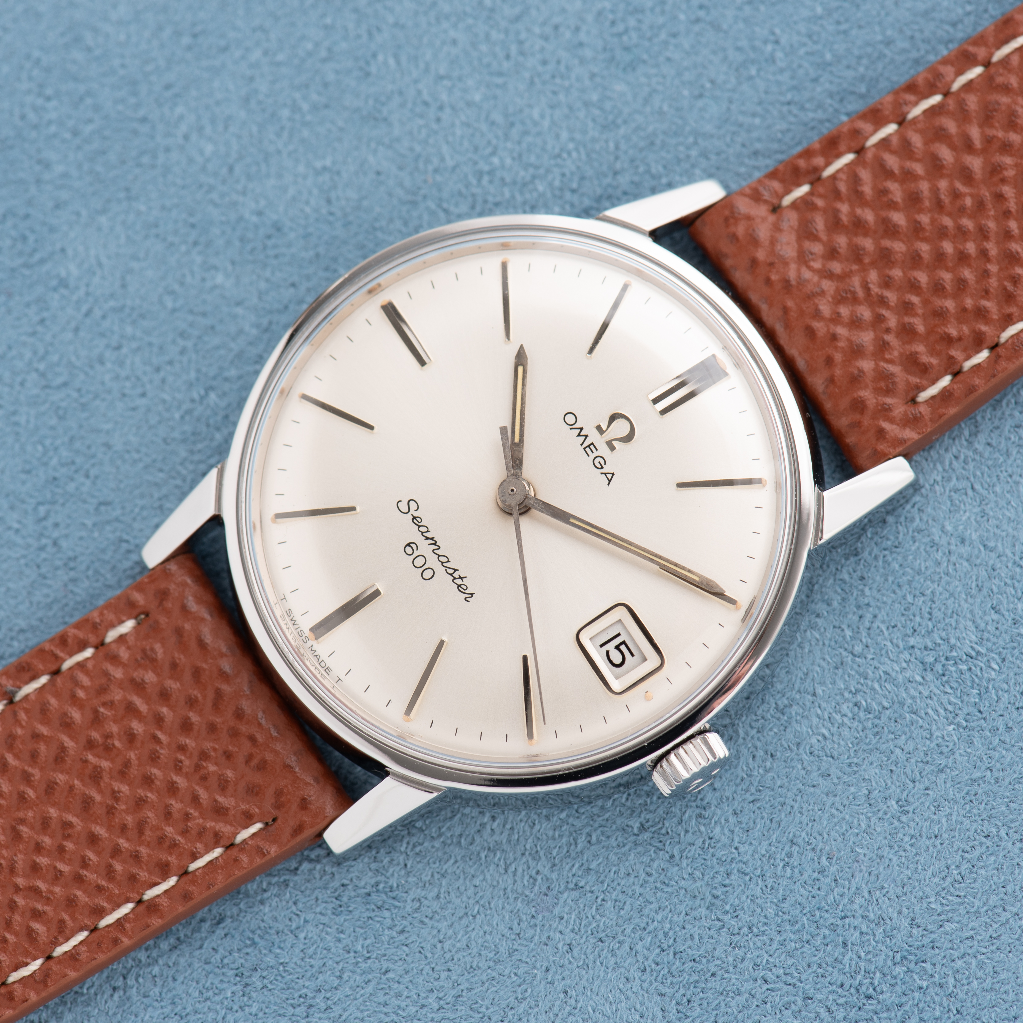 View of Omega Seamaster 600 date cal 611 from 1965 ref 136.011