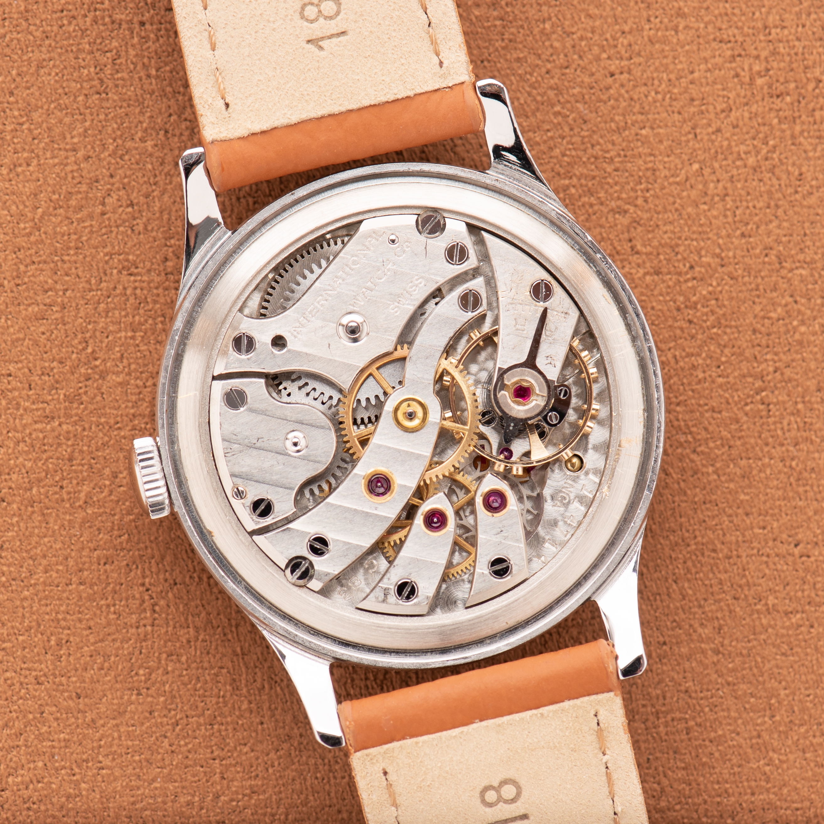 View of IWC International Watch Co. Schaffhausen Calibre 83 – Ref. 1.109.570 - 1945