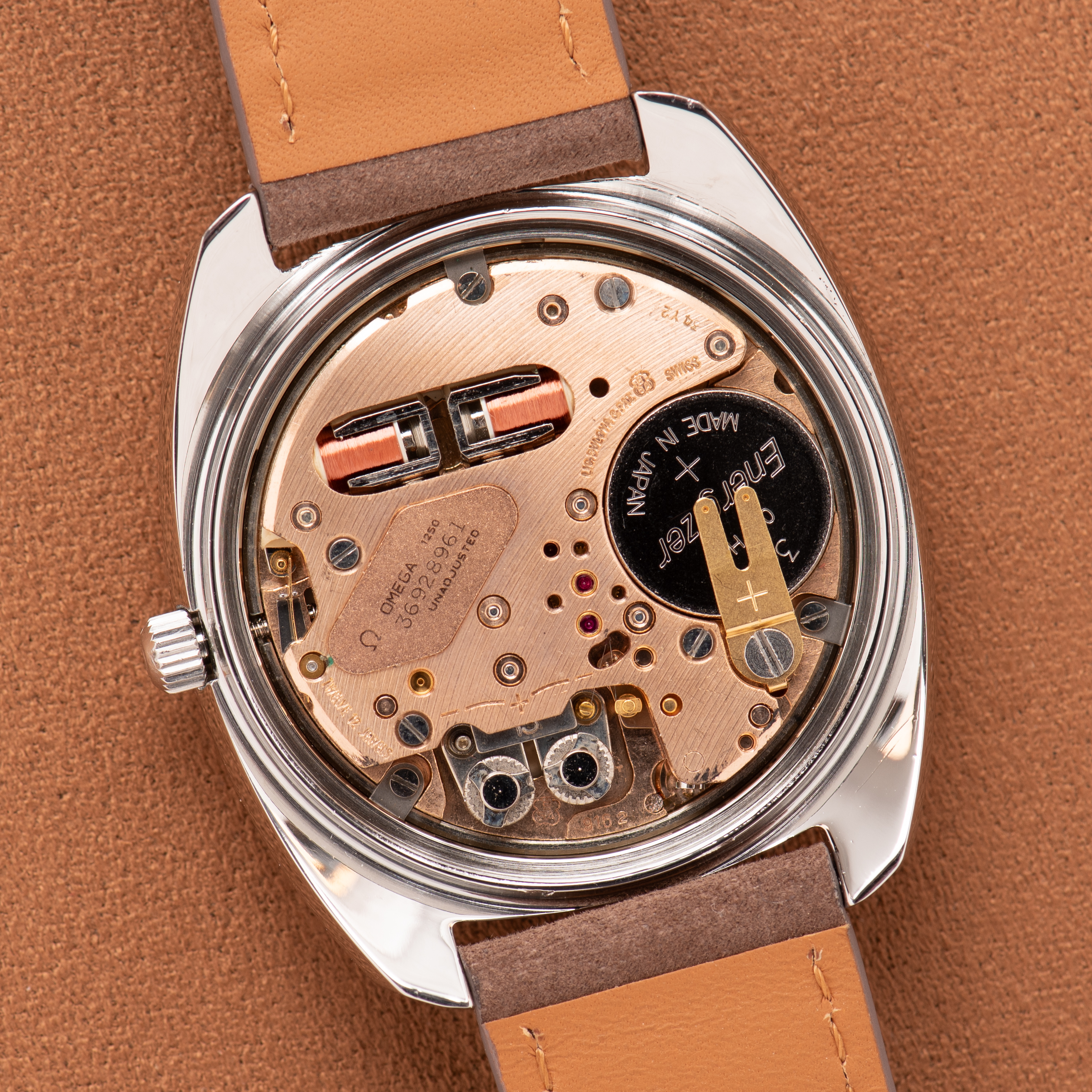 Vue de Omega Electronic F300 Hz Genève Chronometer White Breguet Dial Réf 198.030