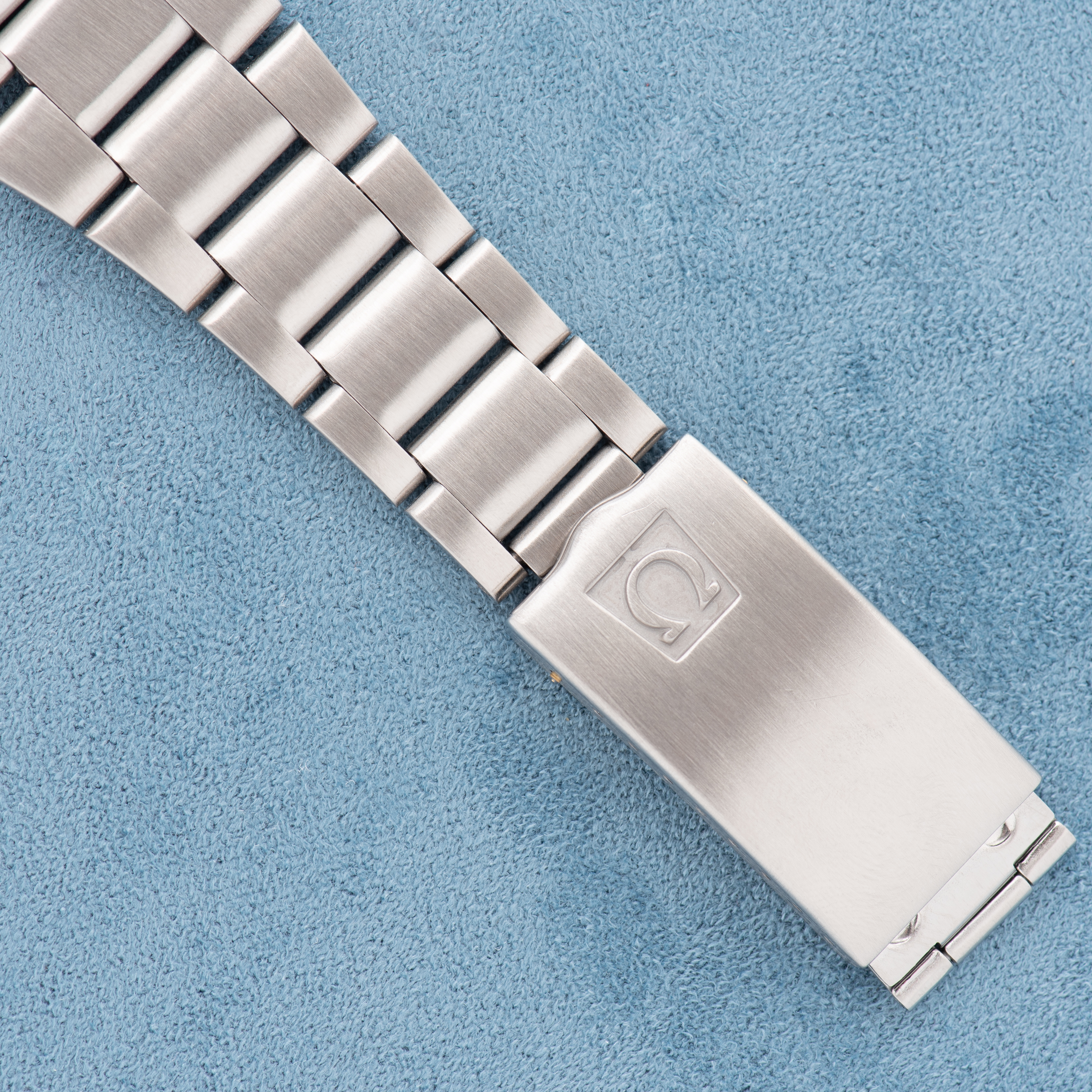 Vue de Omega Seamaster "Big Square" Blue Dial Réf 166.171 from 1973