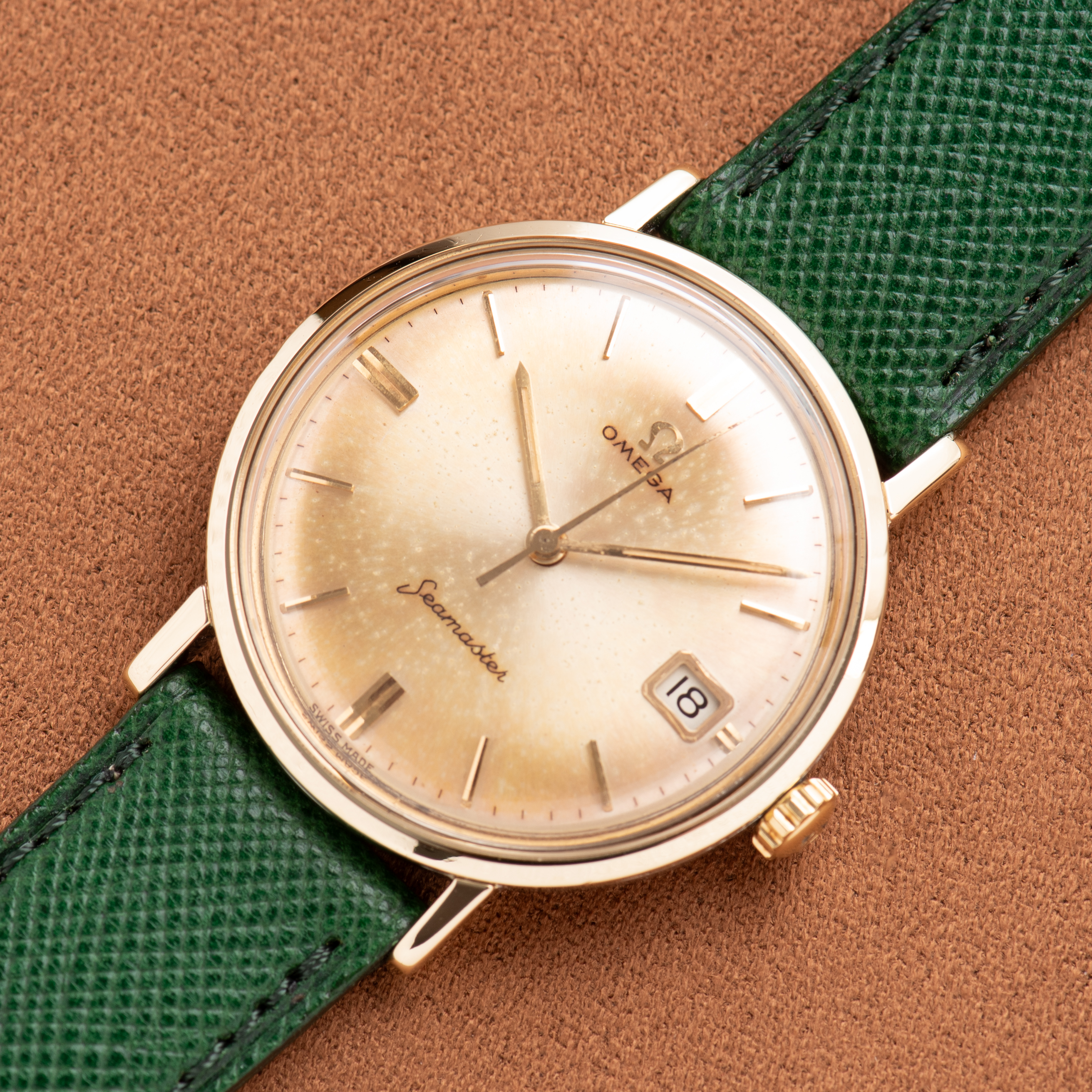View of Omega Seamaster ‘Pre De Ville’ mécanique réf 14775-61SC from 1961