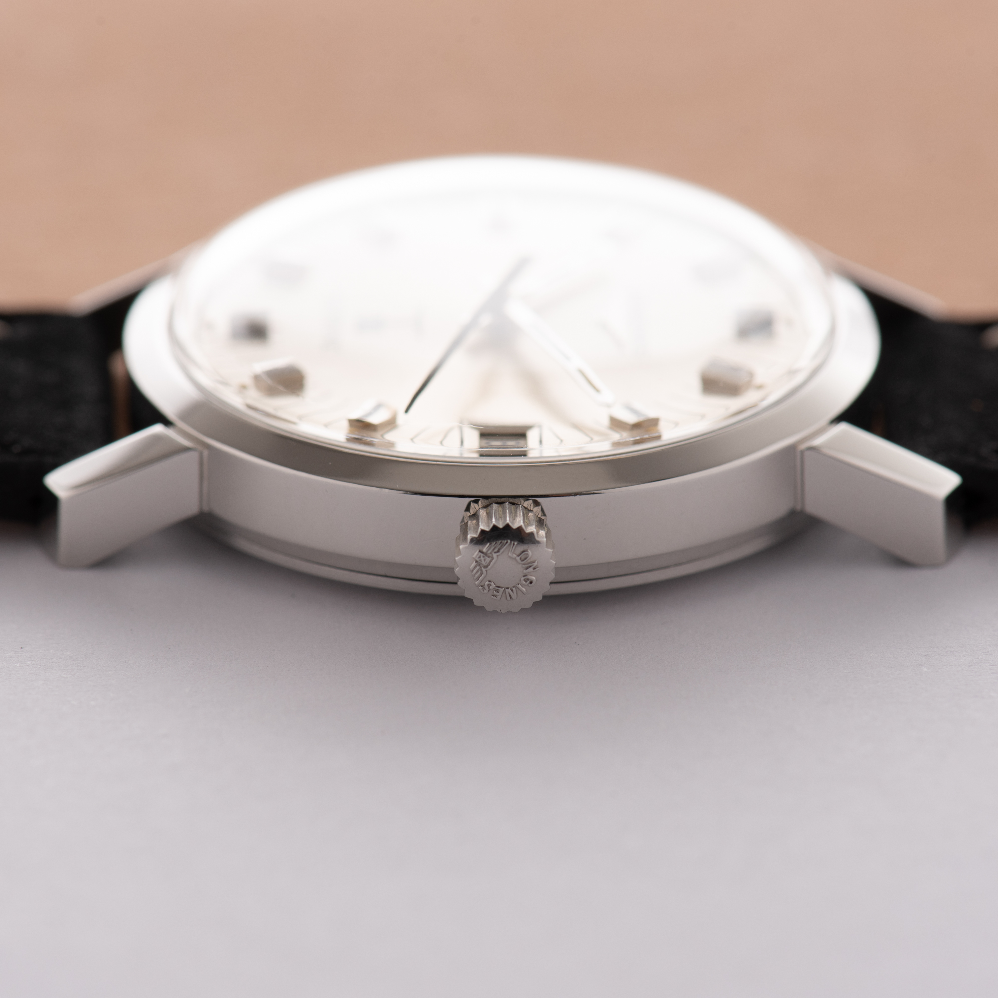 Zicht op Longines Ultronic ref 8623-1 cal 6312