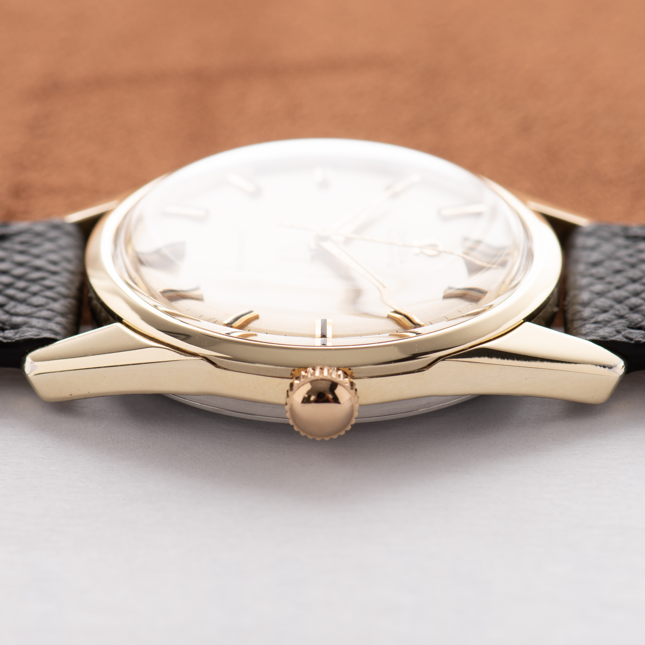 Vue de Omega Automatic Seamaster réf 14700.4 SC from 1961