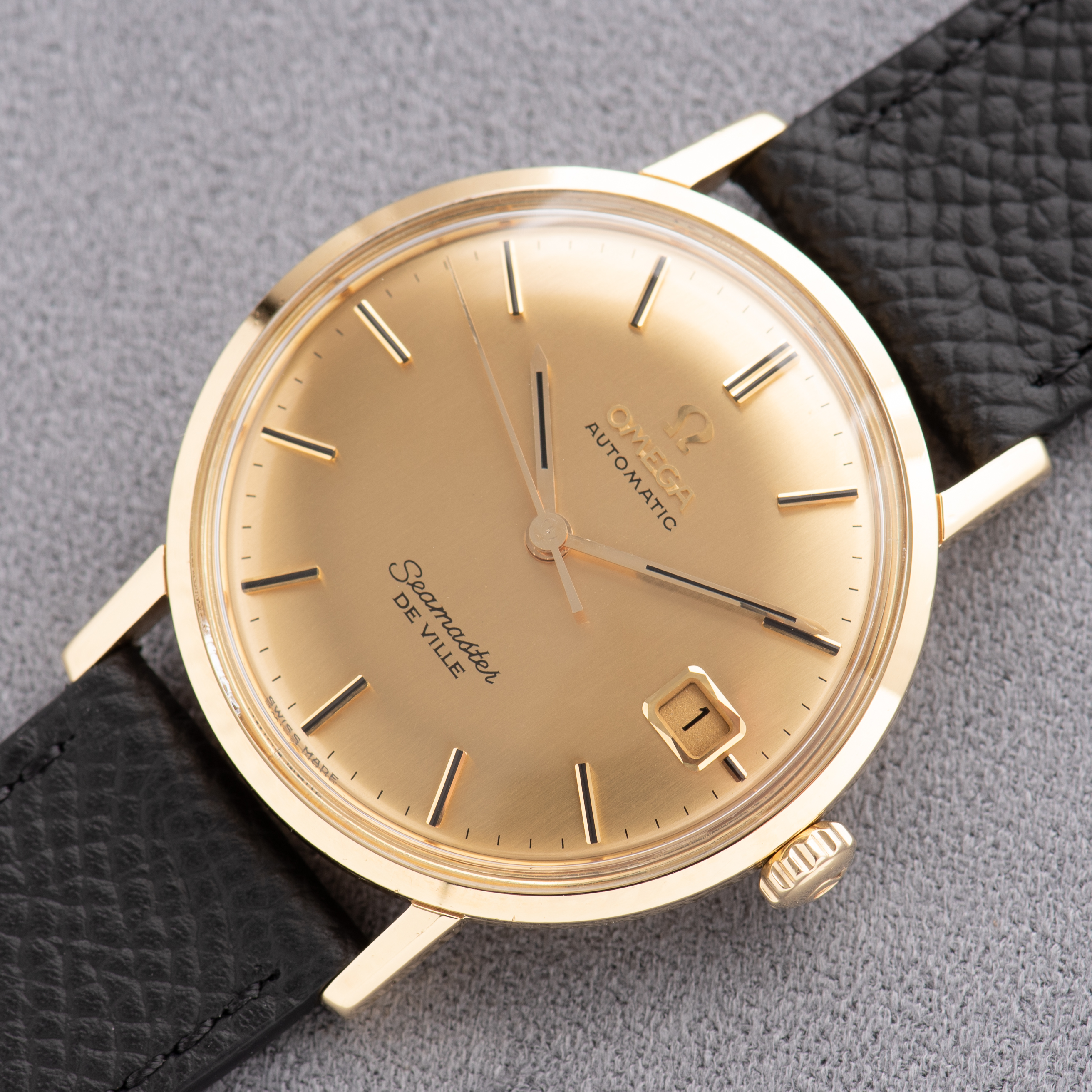 Zicht op Omega Seamaster De Ville Automatic OM Dial 18K Réf 166.020 from 1967