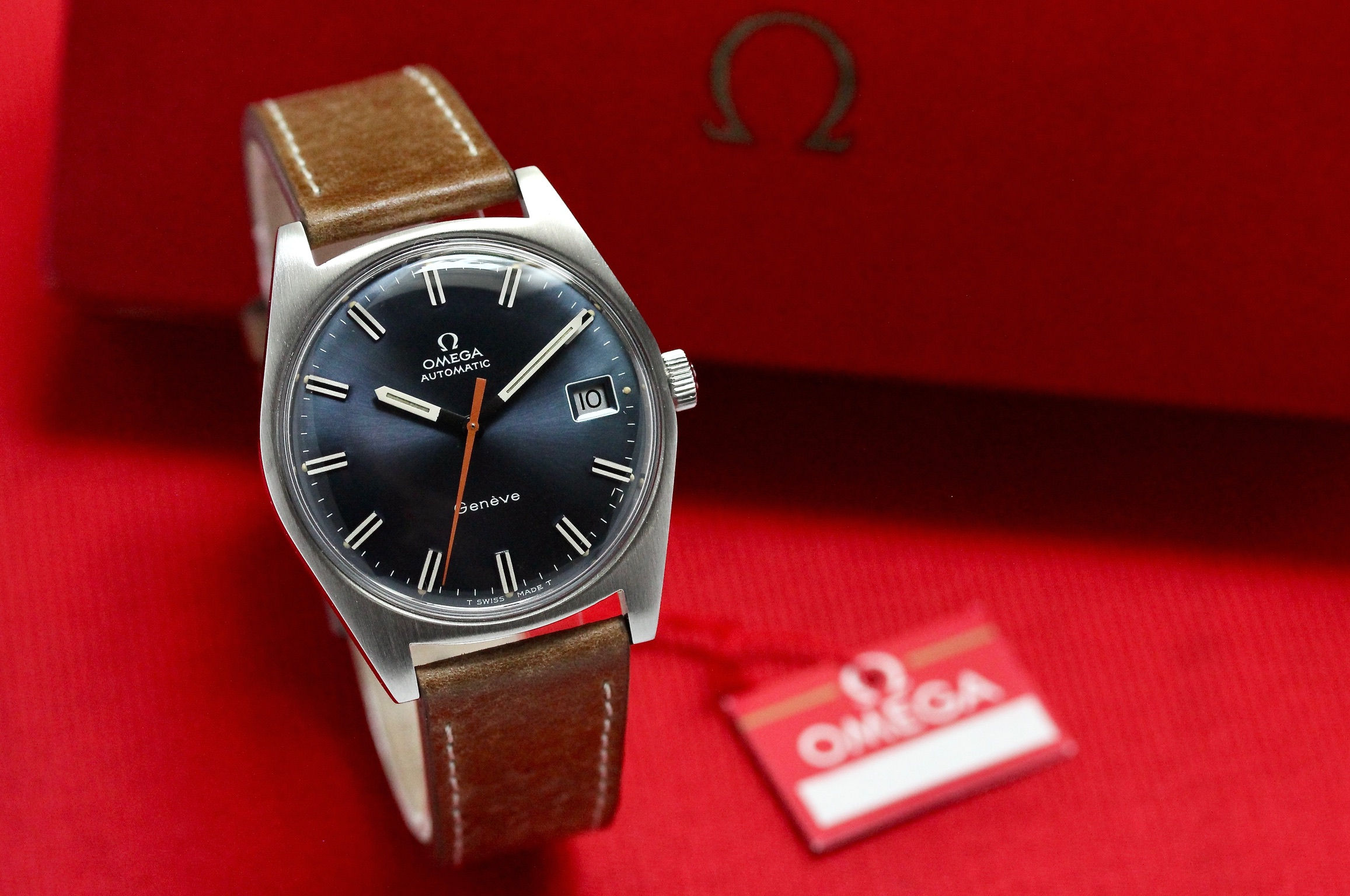 Omega Genève réf 166.041 "Ultraman" cal 565