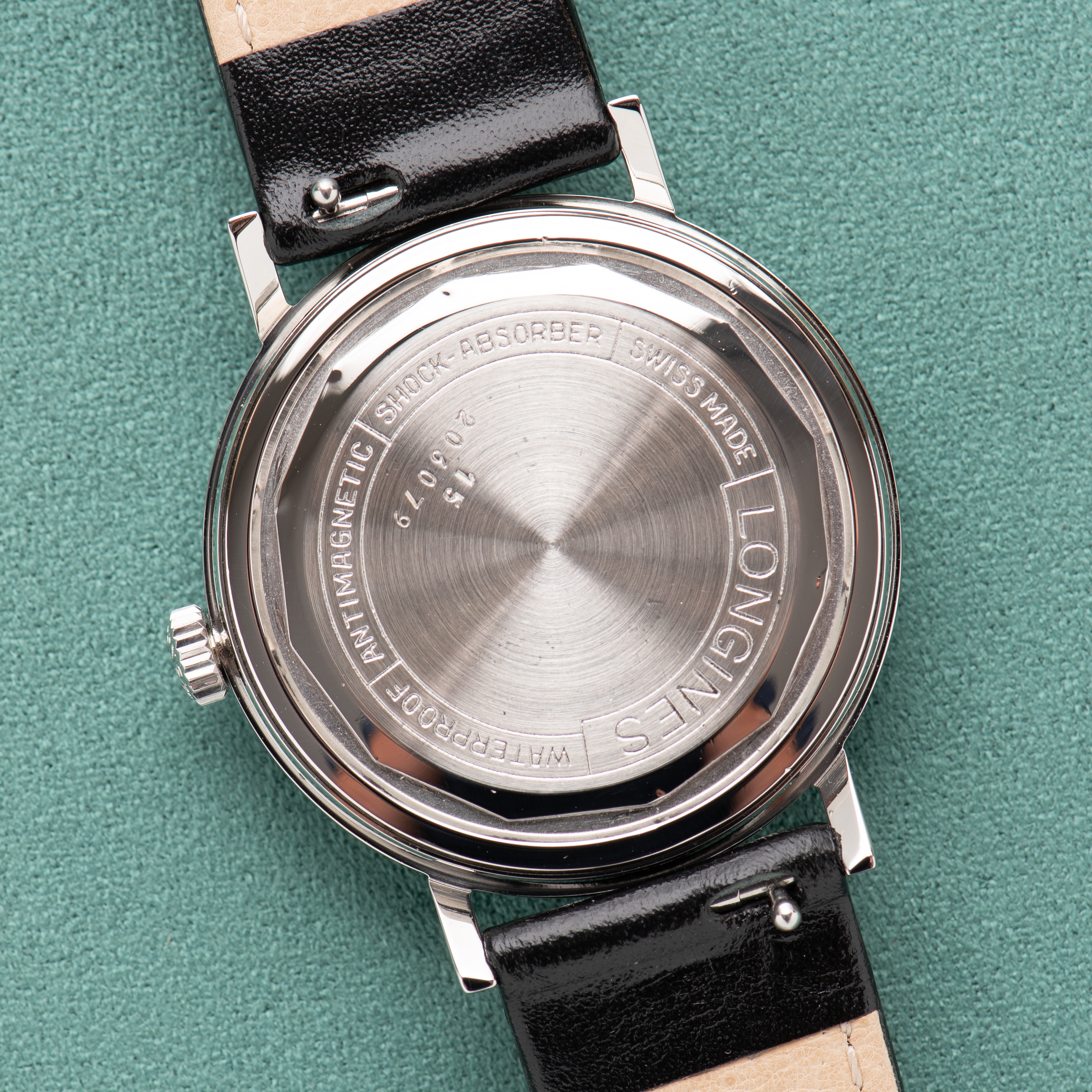 View of Mechanical Steel Longines – Silver Dial – Caliber 284 – Ref. 7839-4 – Circa 1960
