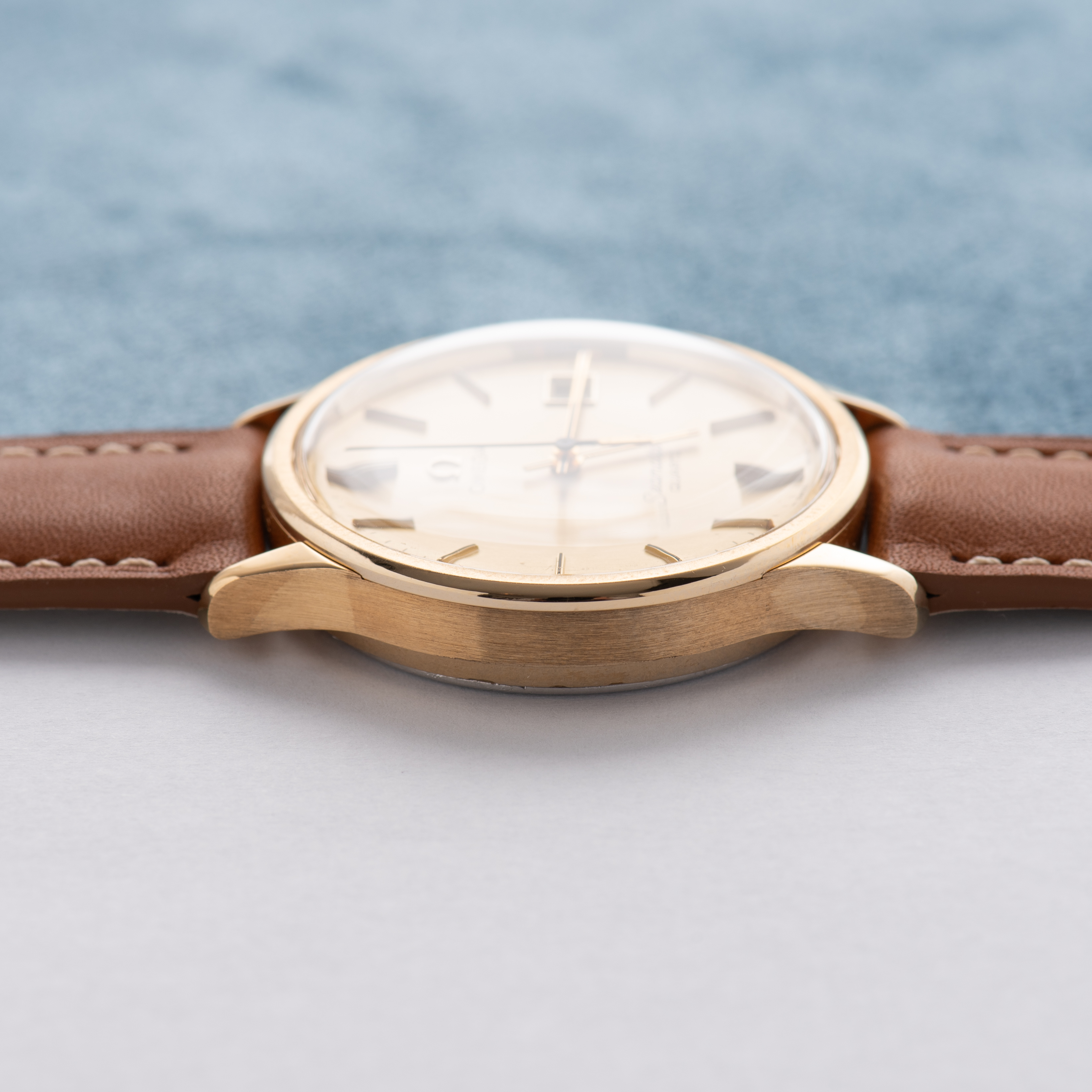 Vue de Omega Seamaster Quartz from 1977 cal 1342 Réf 196.0106