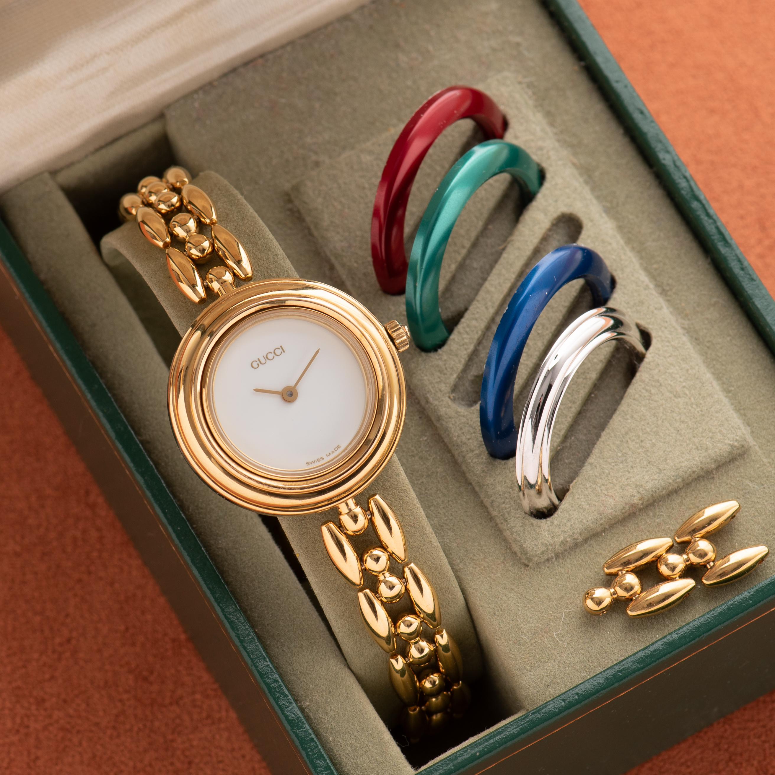 View of Gucci Change Bezel 5 Colors Ref 11/12.2 FULL SET 1994