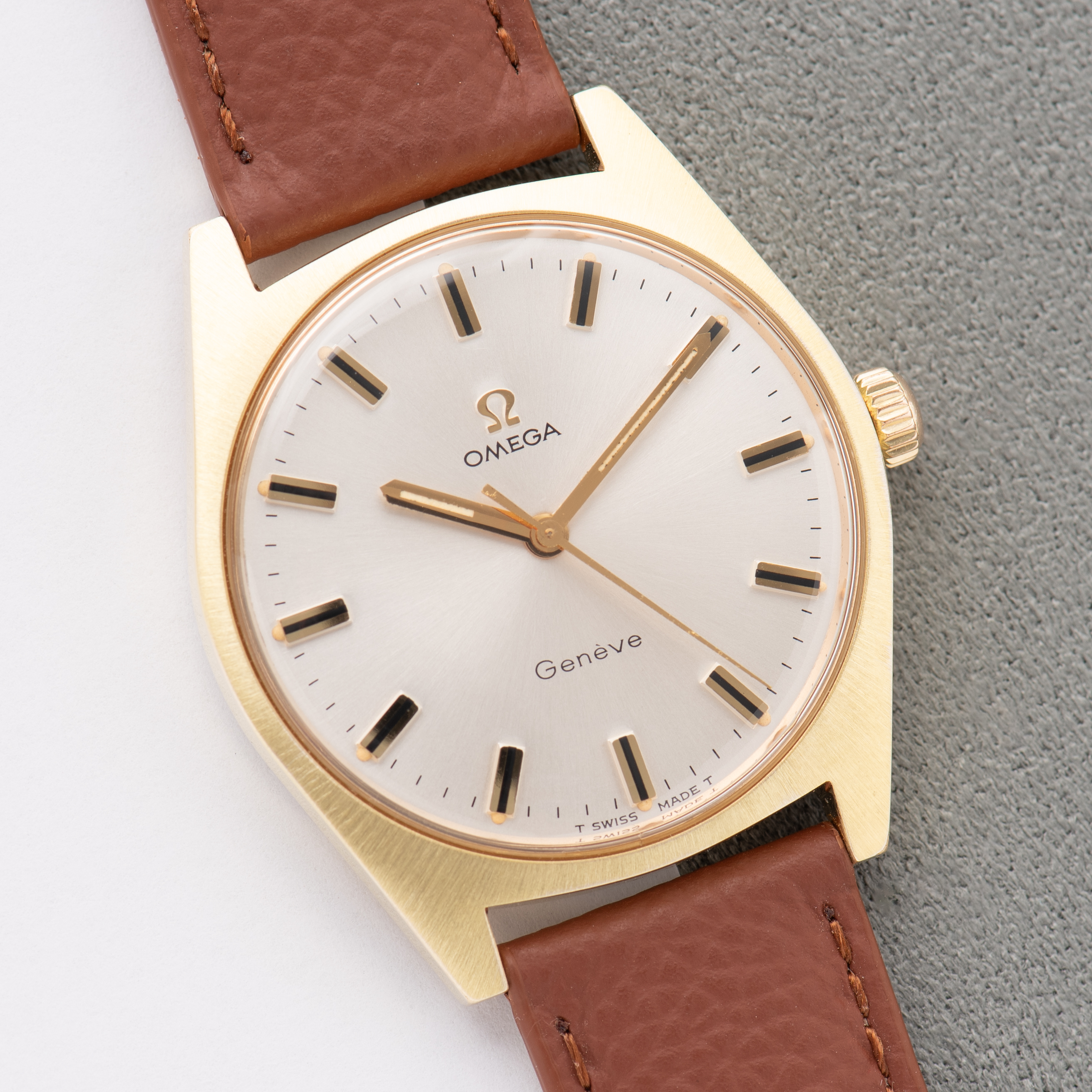 Zicht op Omega Genève mécanique Gold Plated réf 135.041 from 1968