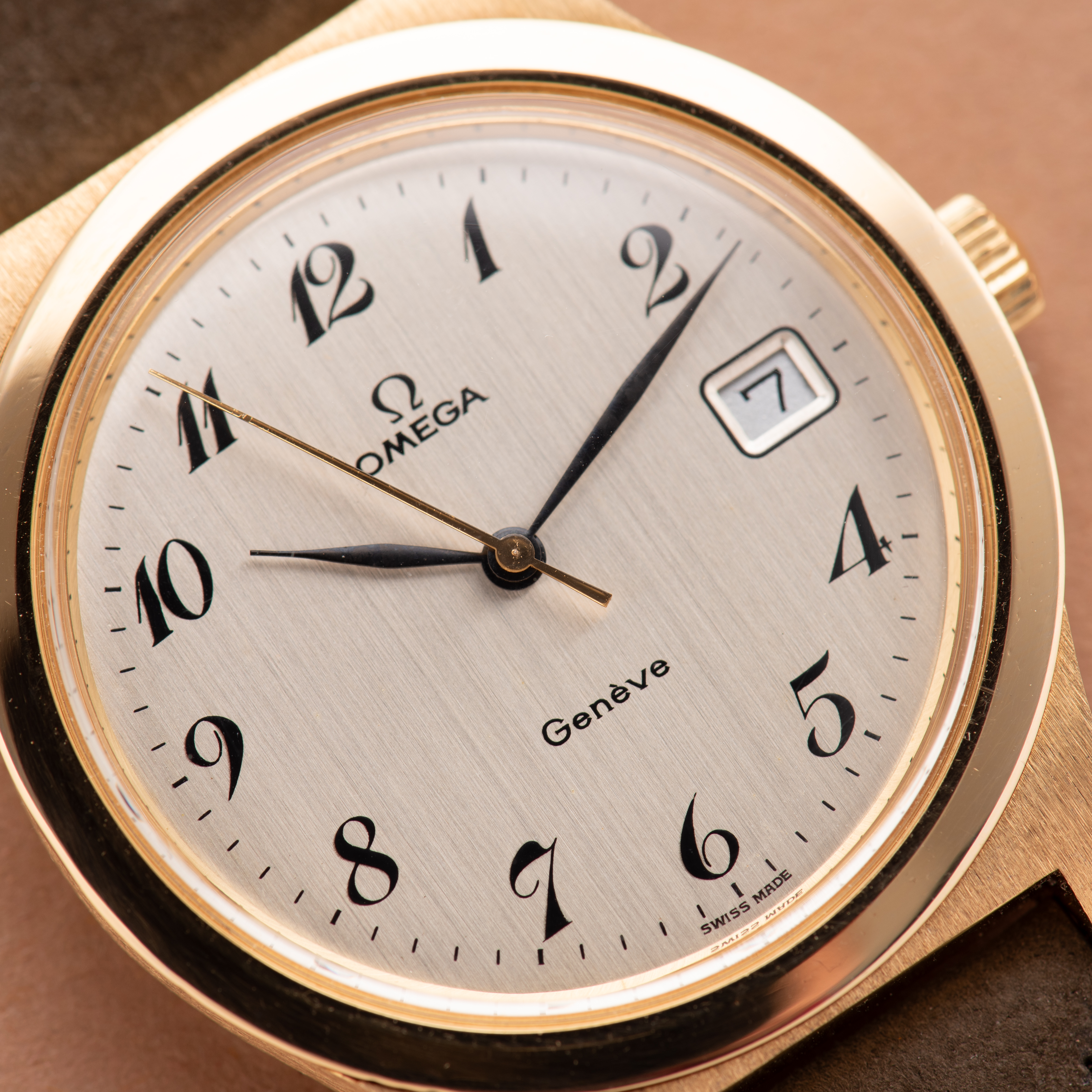 Vue de Omega Genève Mécanique Date Breguet Dial Réf 166.0102 from 1974