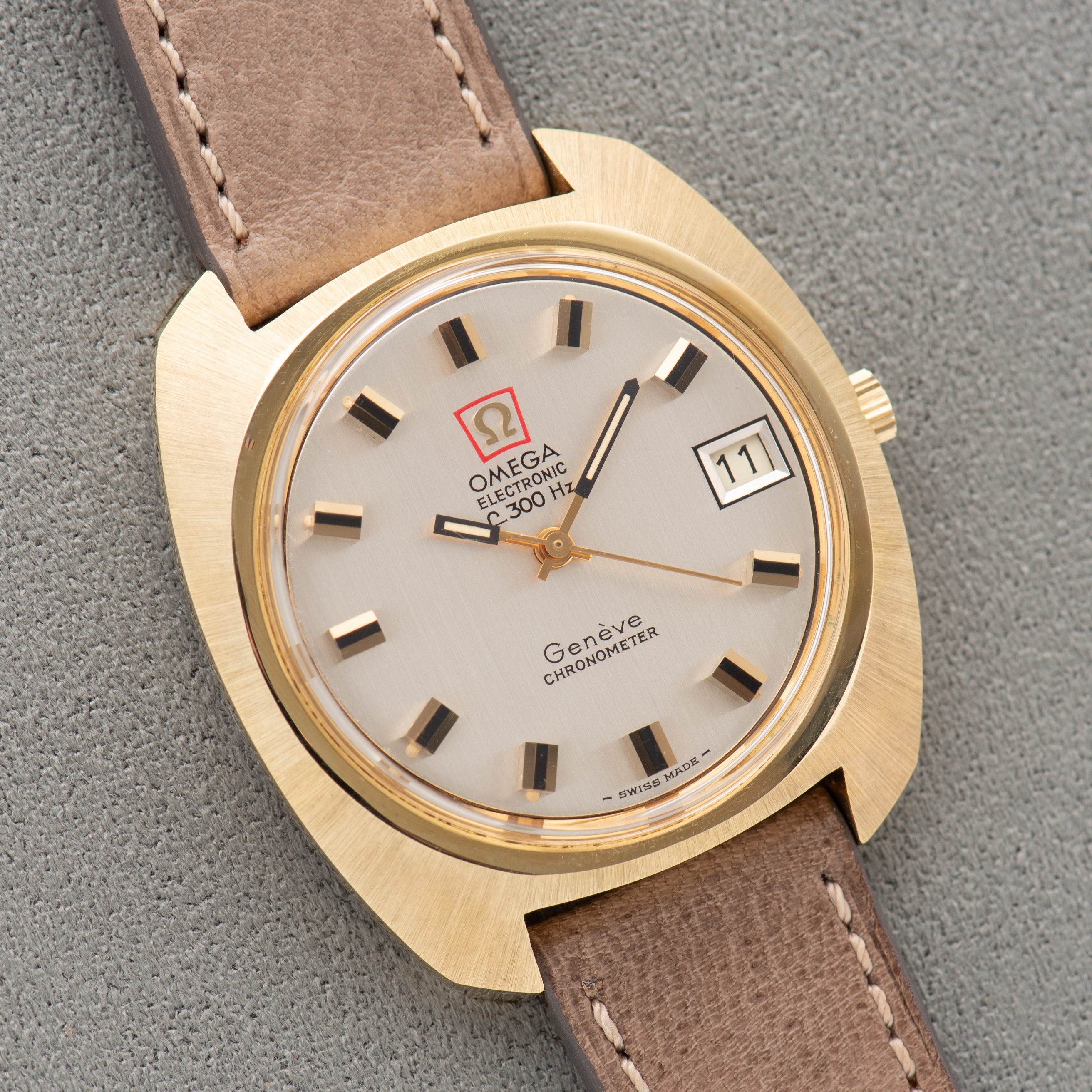 Vue de Omega Electronic F300 Hz Genève Chronometer Silver Dial Réf 198.030 from 1972
