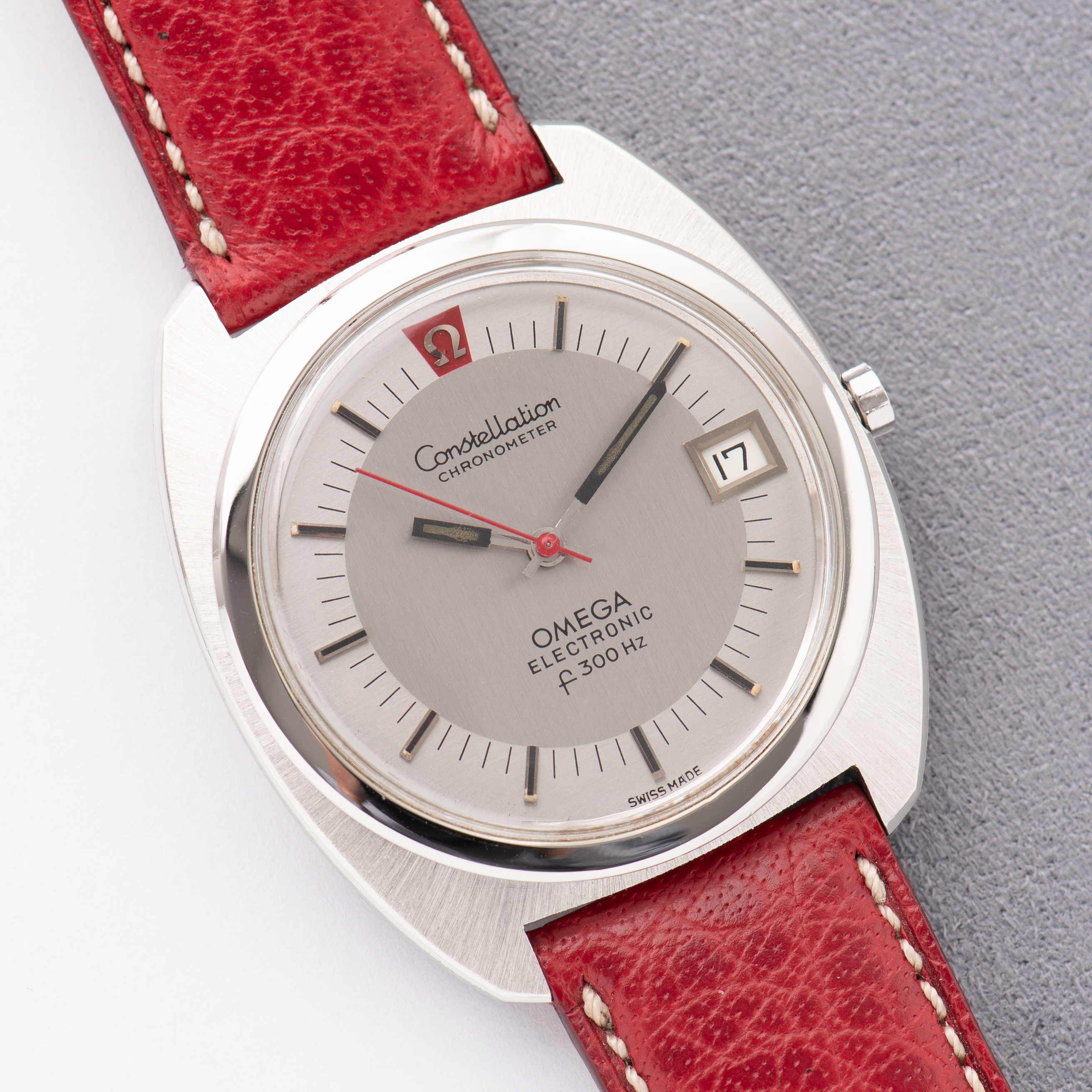 Vue de Omega Constellation Chronometer Electronic F300Hz from 1970 Ref 198.002