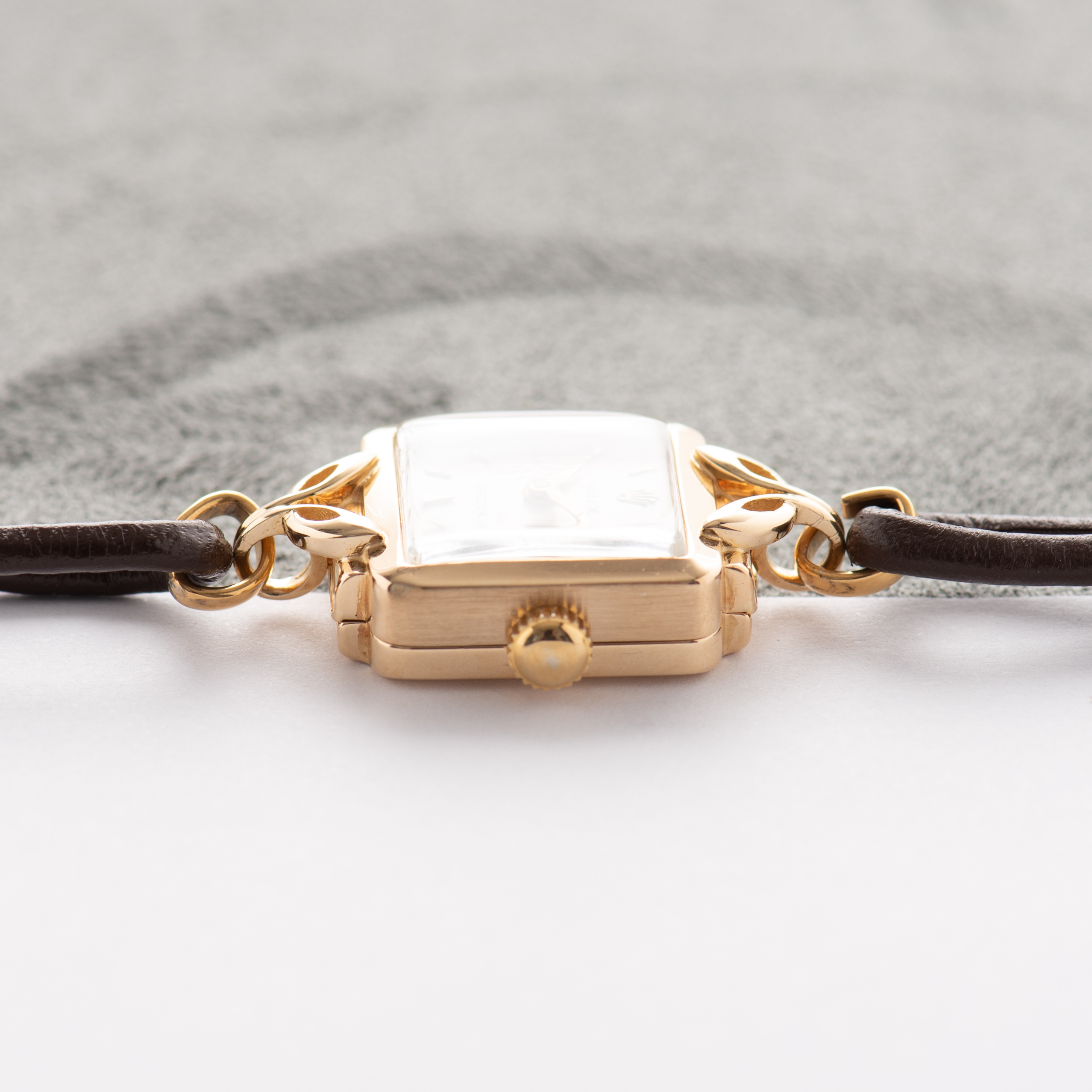 Zicht op Rolex Precisie horloge 18K Geelgoud Ref 9229 cal 1300