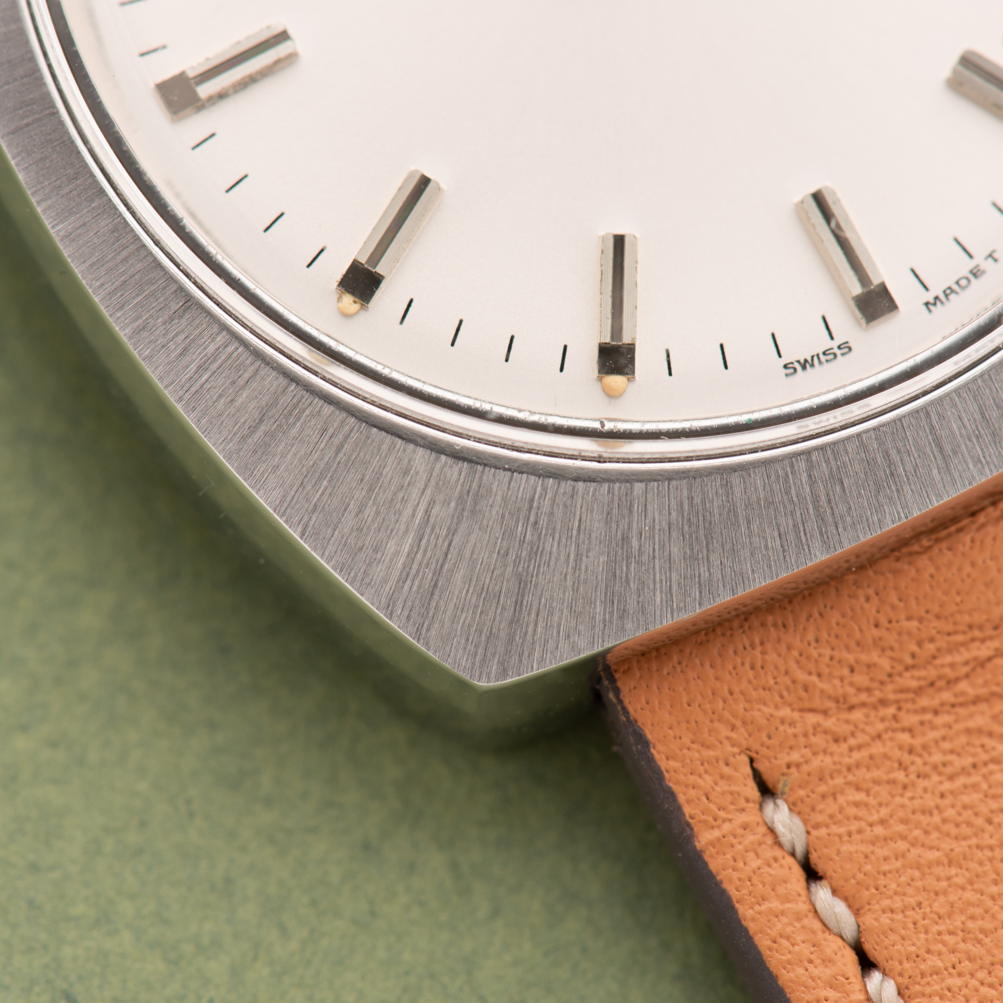 Zicht op Zenith Surf Dress Watch Centre Tweede Ref 01.1300.365