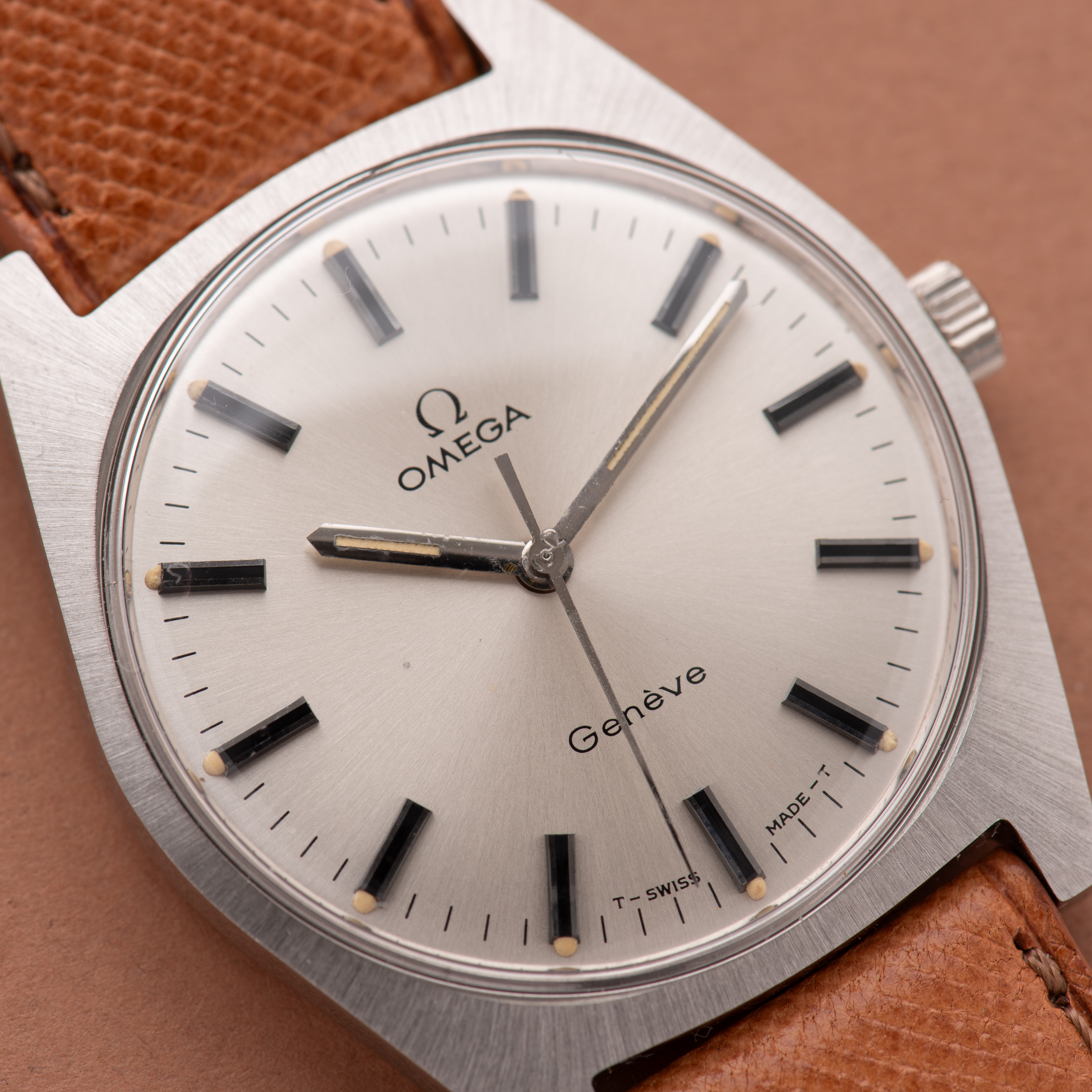 View of Omega Genève mécanique réf 135.041 cal 601 from 1970