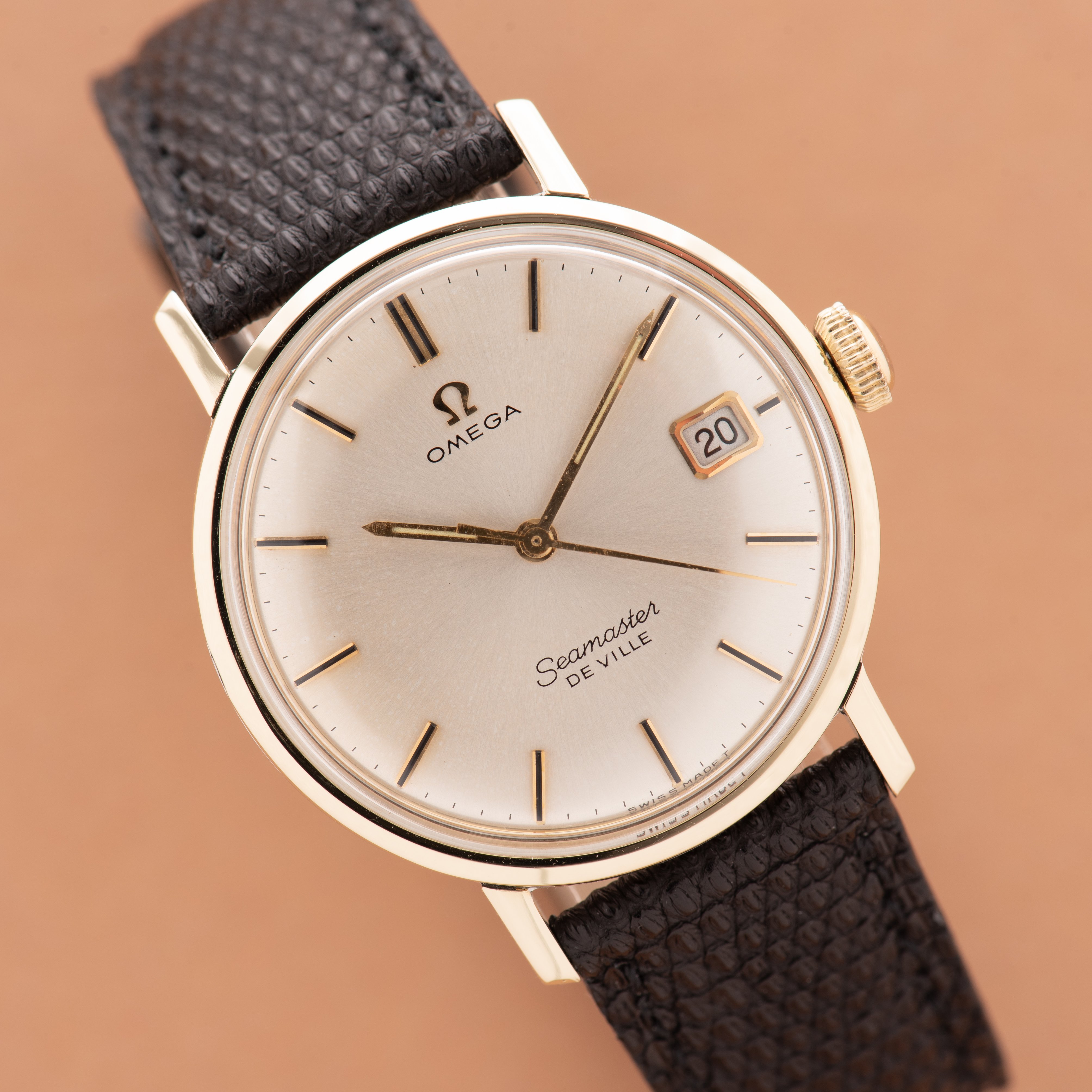 Vue de Omega Seamaster De Ville Date Gold/Steel Réf 136.020 from 1964