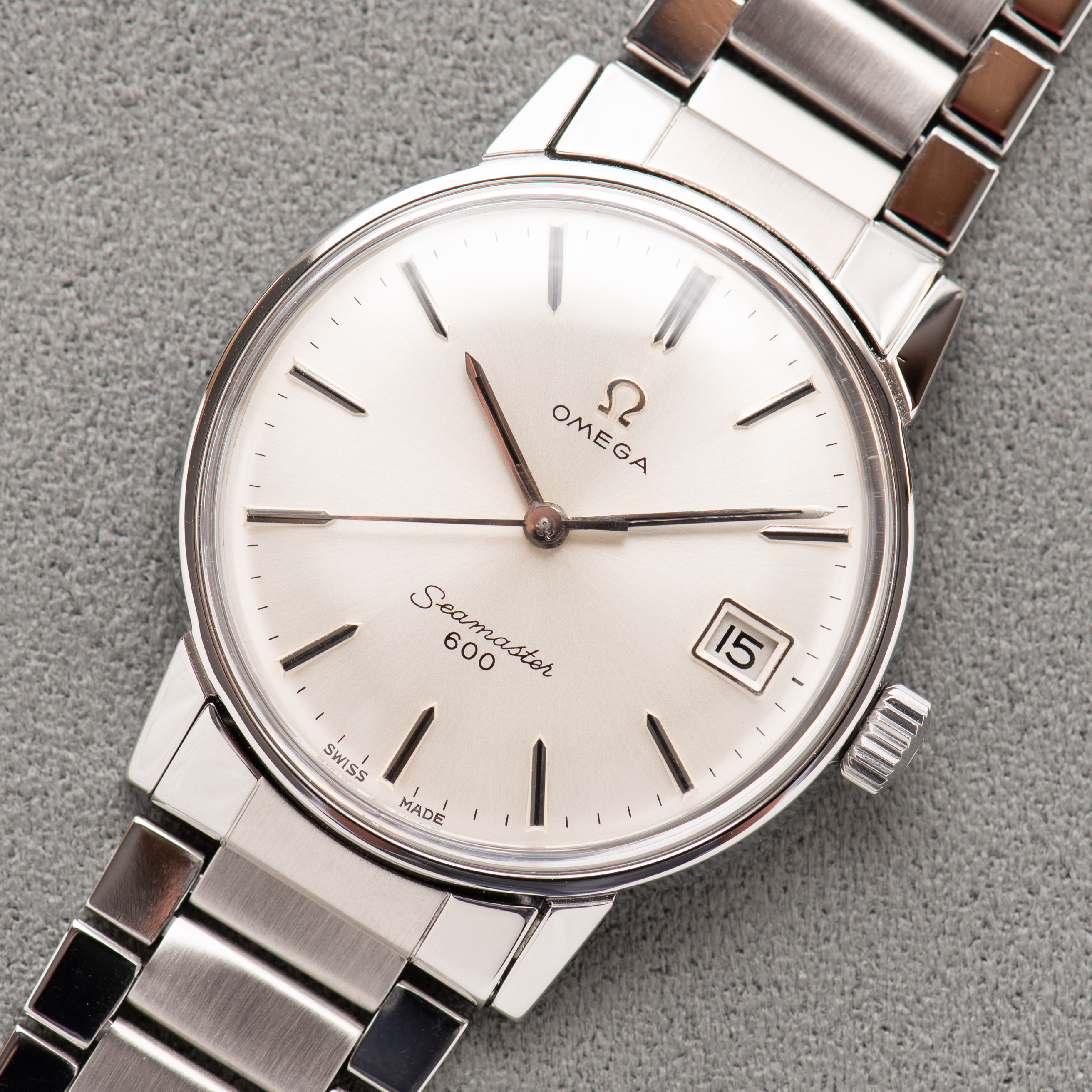 View of Omega Seamaster 600 Date Steel Full Original Date Ref 136.011 from 1966
