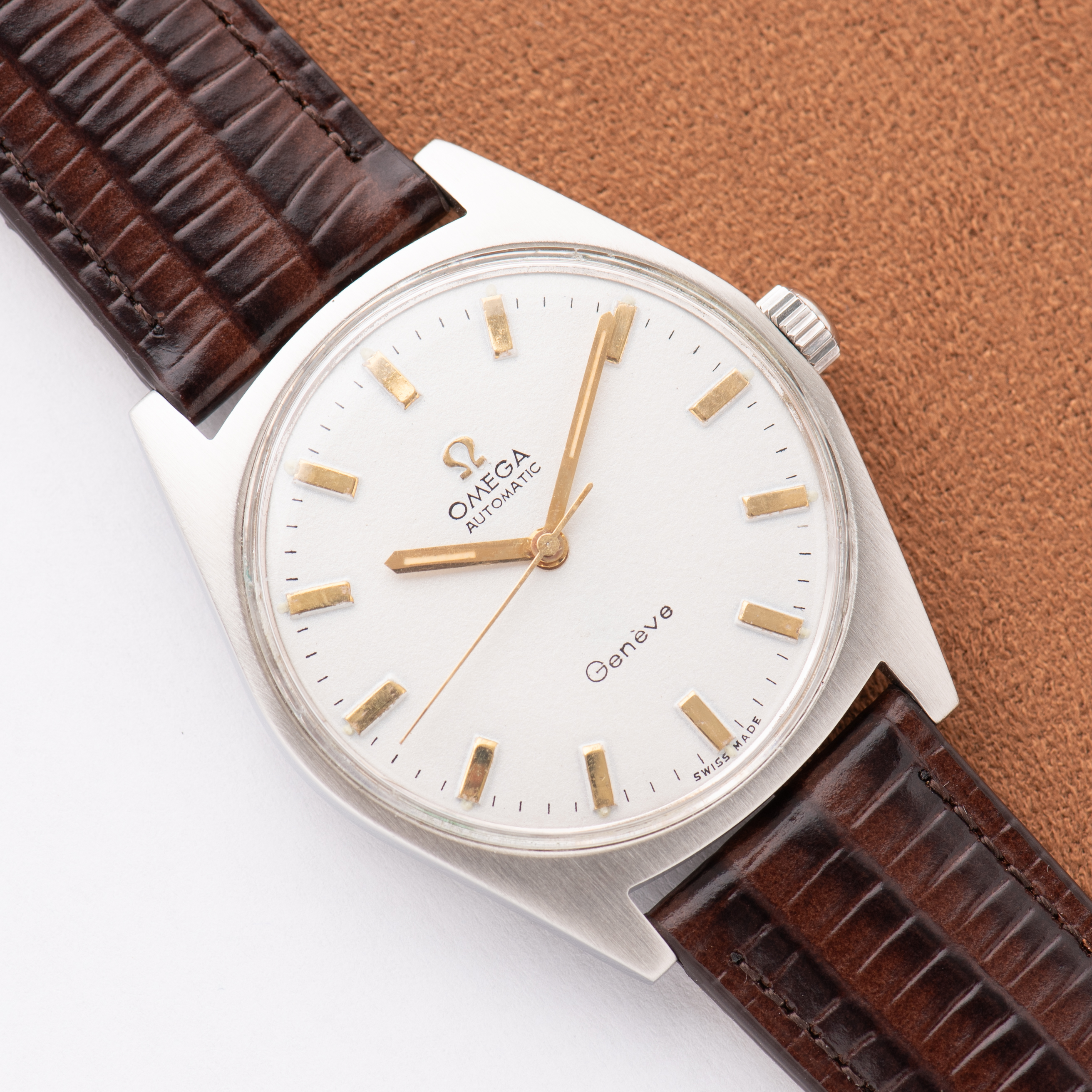 View of Omega Automatic Genève Redial white/creme Ref 166.041 cal 552 from 1968