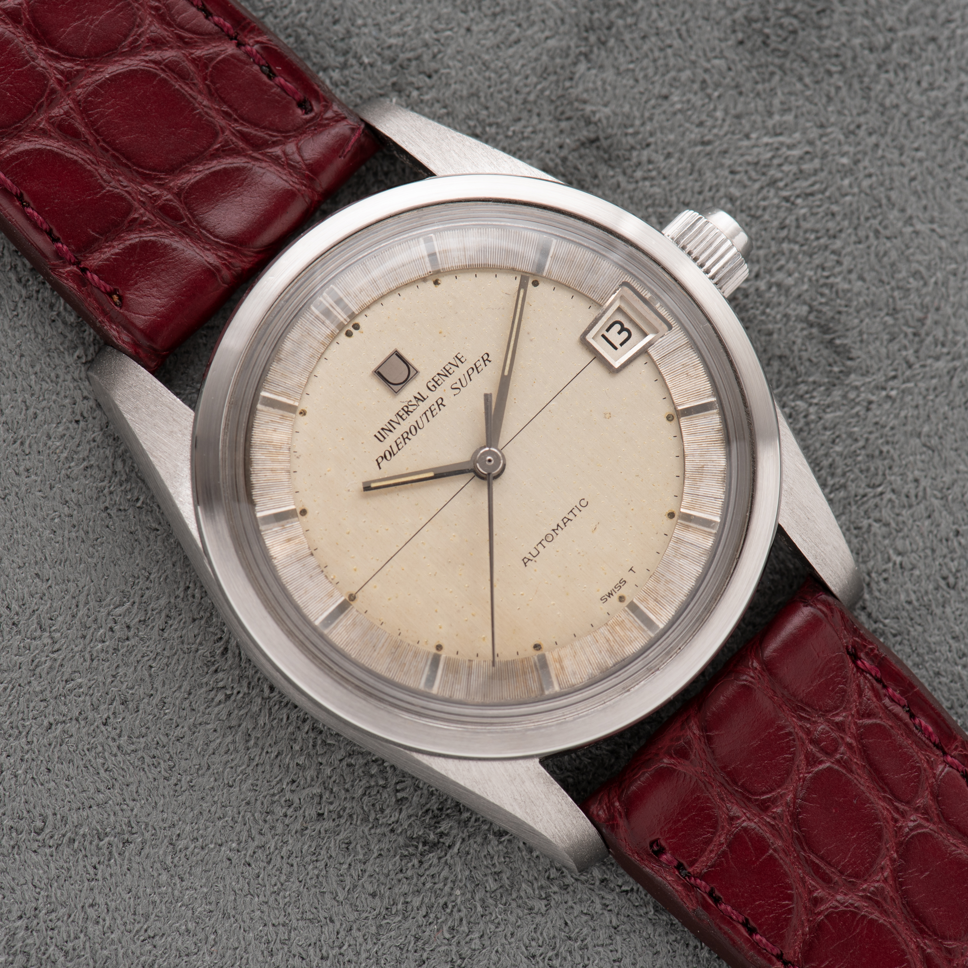 View of Universal Genève Polerouter Super Automatic Réf 869112-22 Cal 69