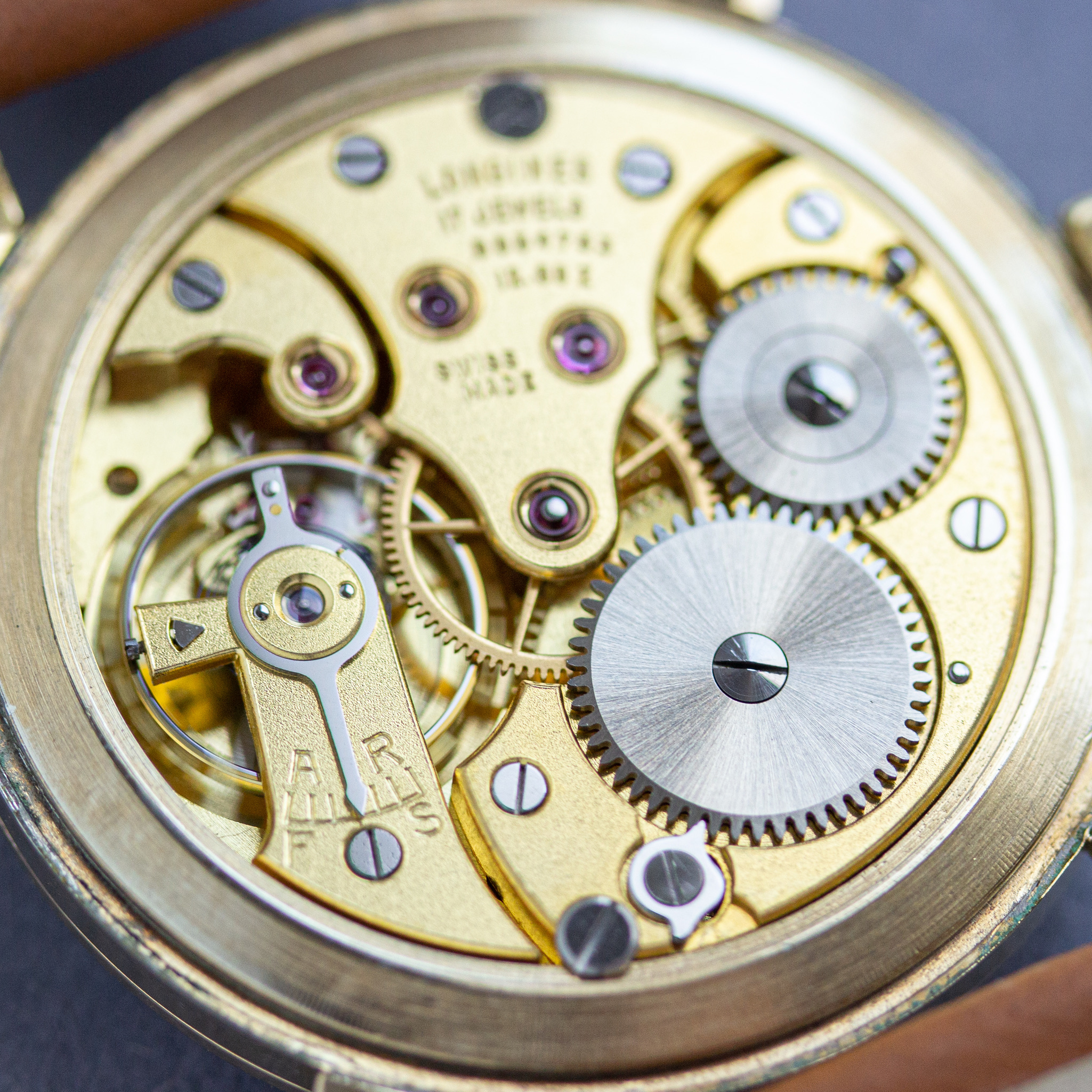 View of Longines mécanique petite seconde réf 6416-2 104 cal 1268z