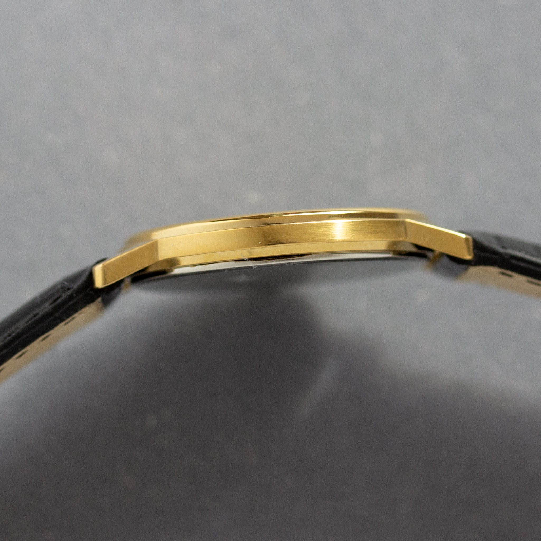 Vue de Omega Seamaster NOS Quartz réf 196 0266 396 0969