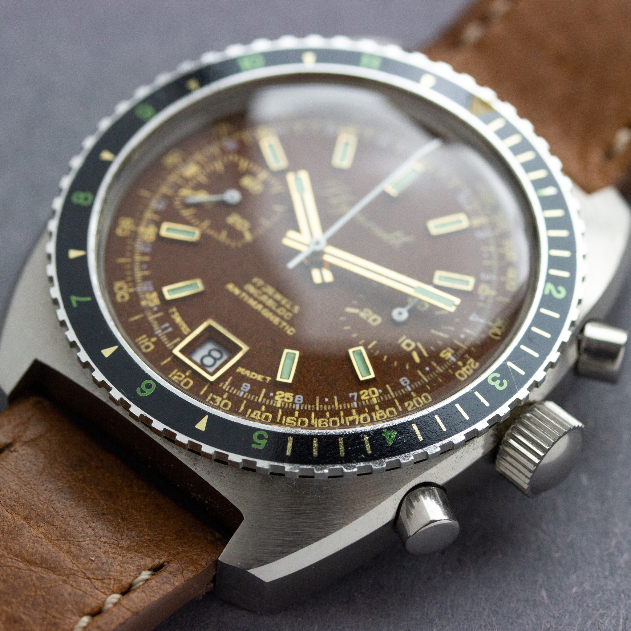 View of Plymouth Chronograph New Old Stock valjoux 7734