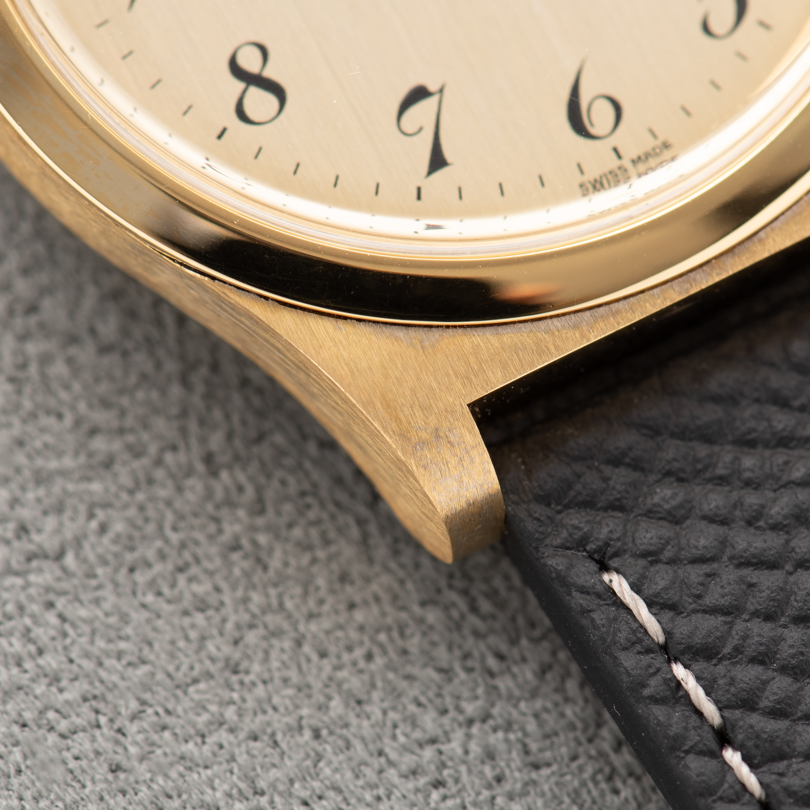 Zicht op Omega Geneva Automatic Date Breguet Dial Ref 166.068 uit 1973